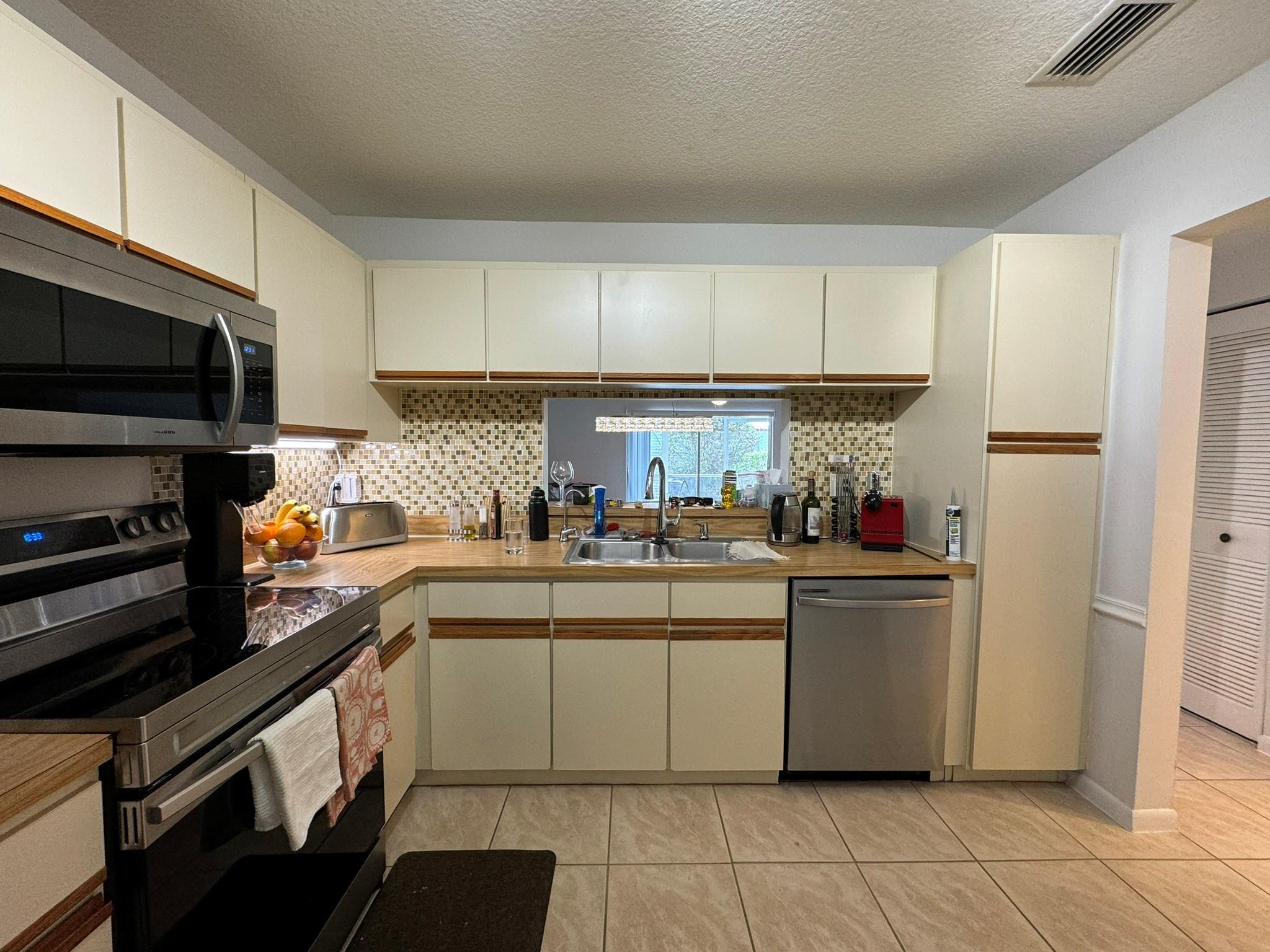 8958 NW 23RD ST Unit: 8958