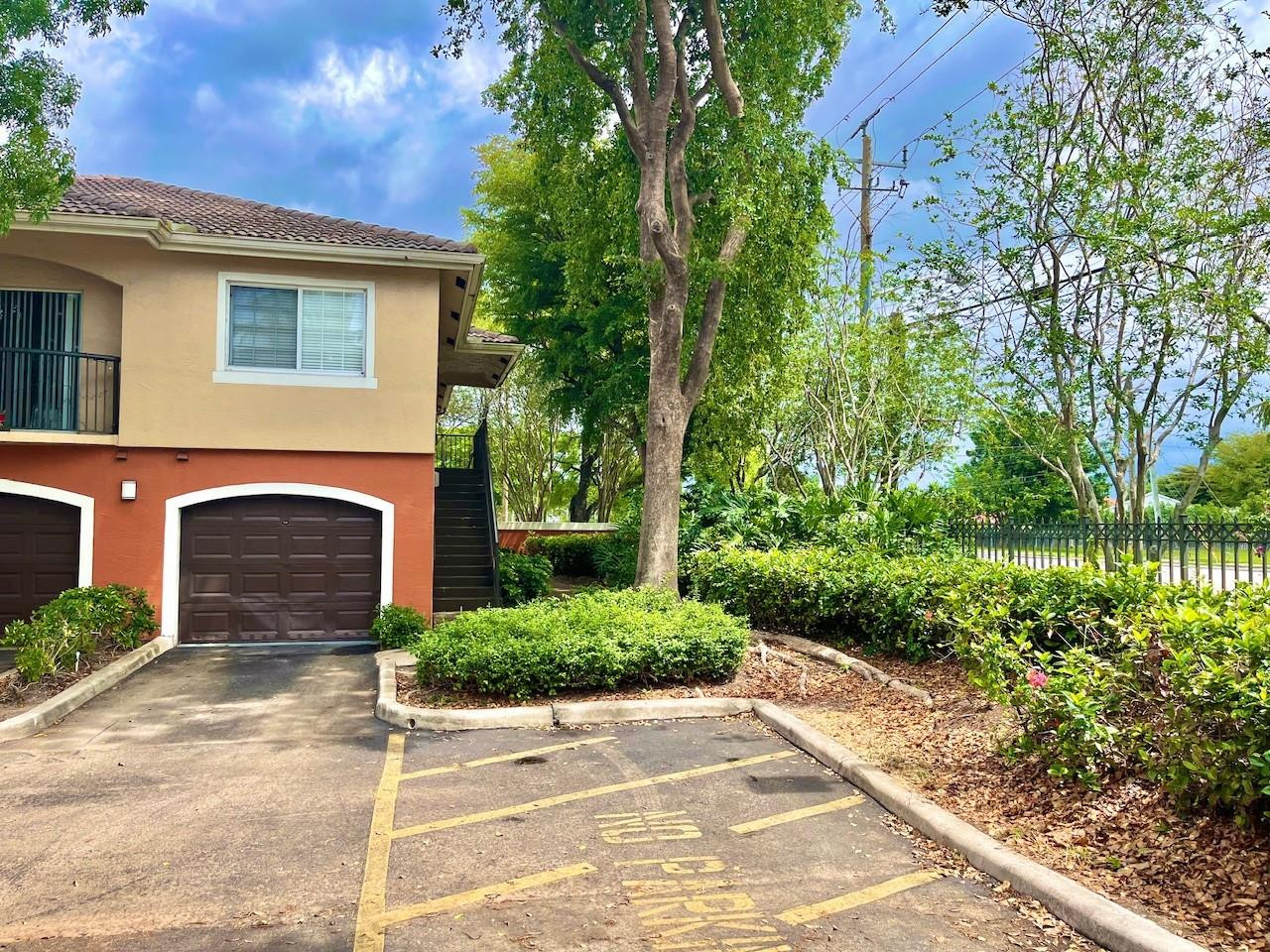 4199 N Haverhill Rd Unit: 114