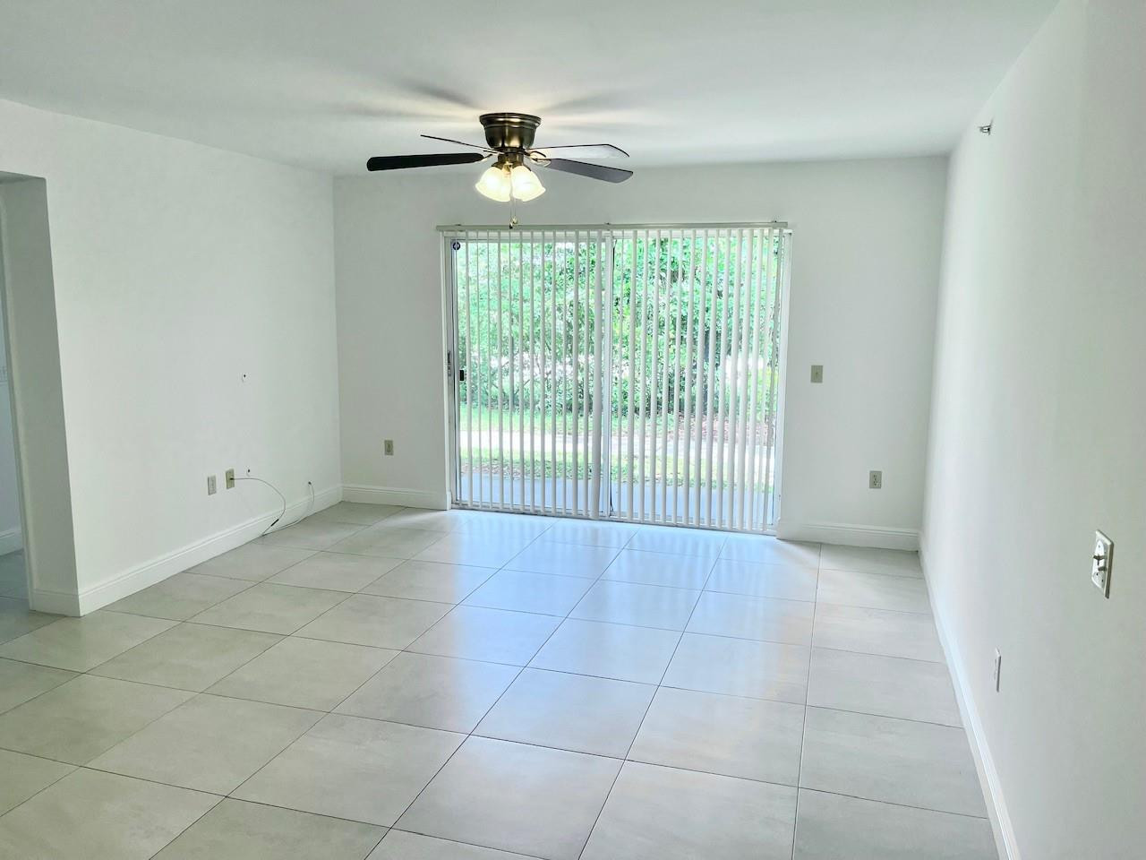 4199 N Haverhill Rd Unit: 114