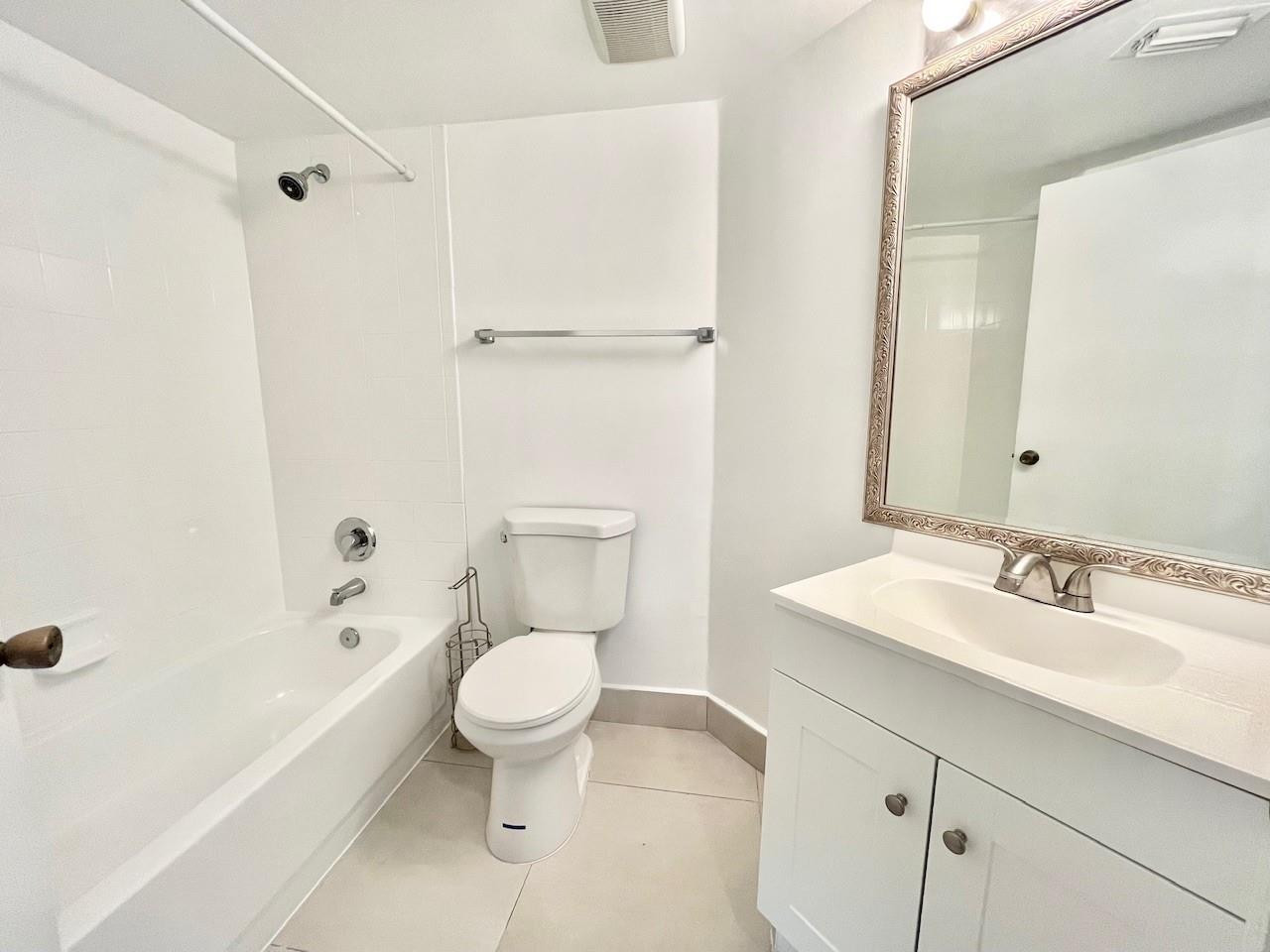 4199 N Haverhill Rd Unit: 114