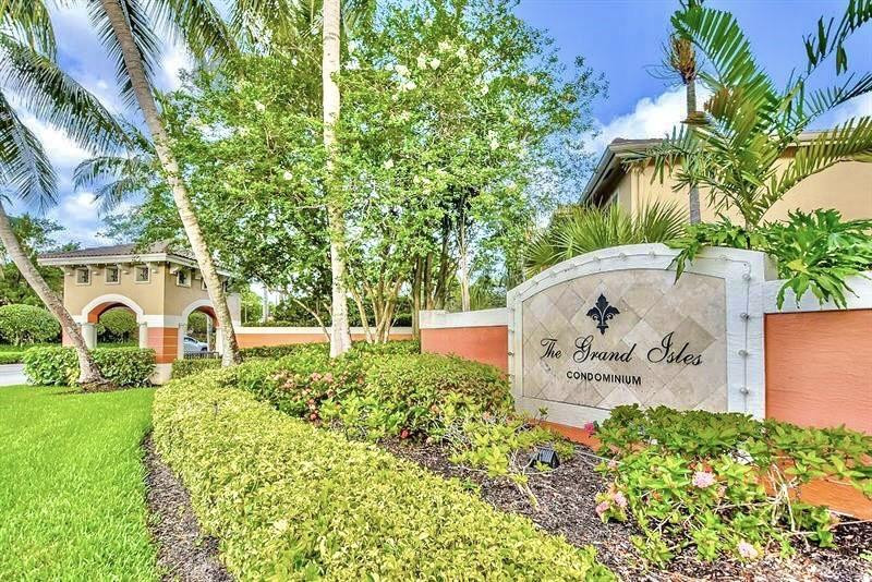 4199 N Haverhill Rd Unit: 114