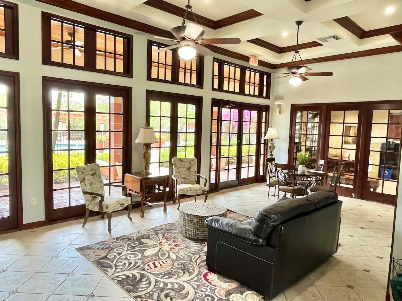 4199 N Haverhill Rd Unit: 114