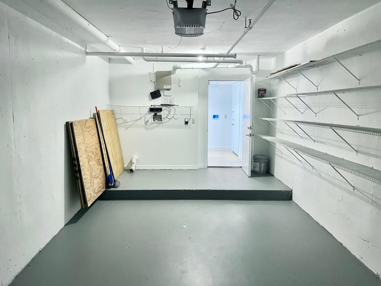 4199 N Haverhill Rd Unit: 114