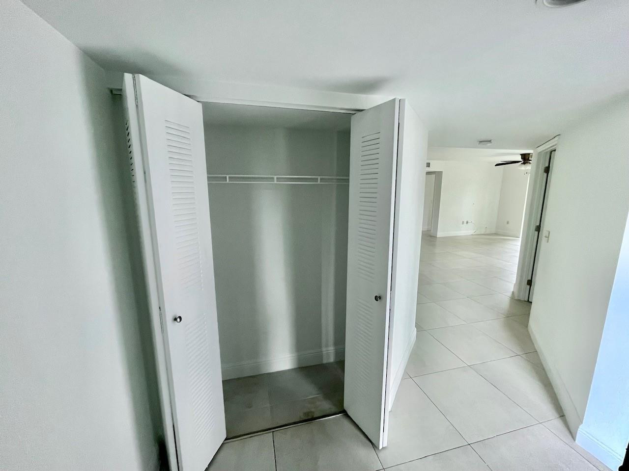 4199 N Haverhill Rd Unit: 114