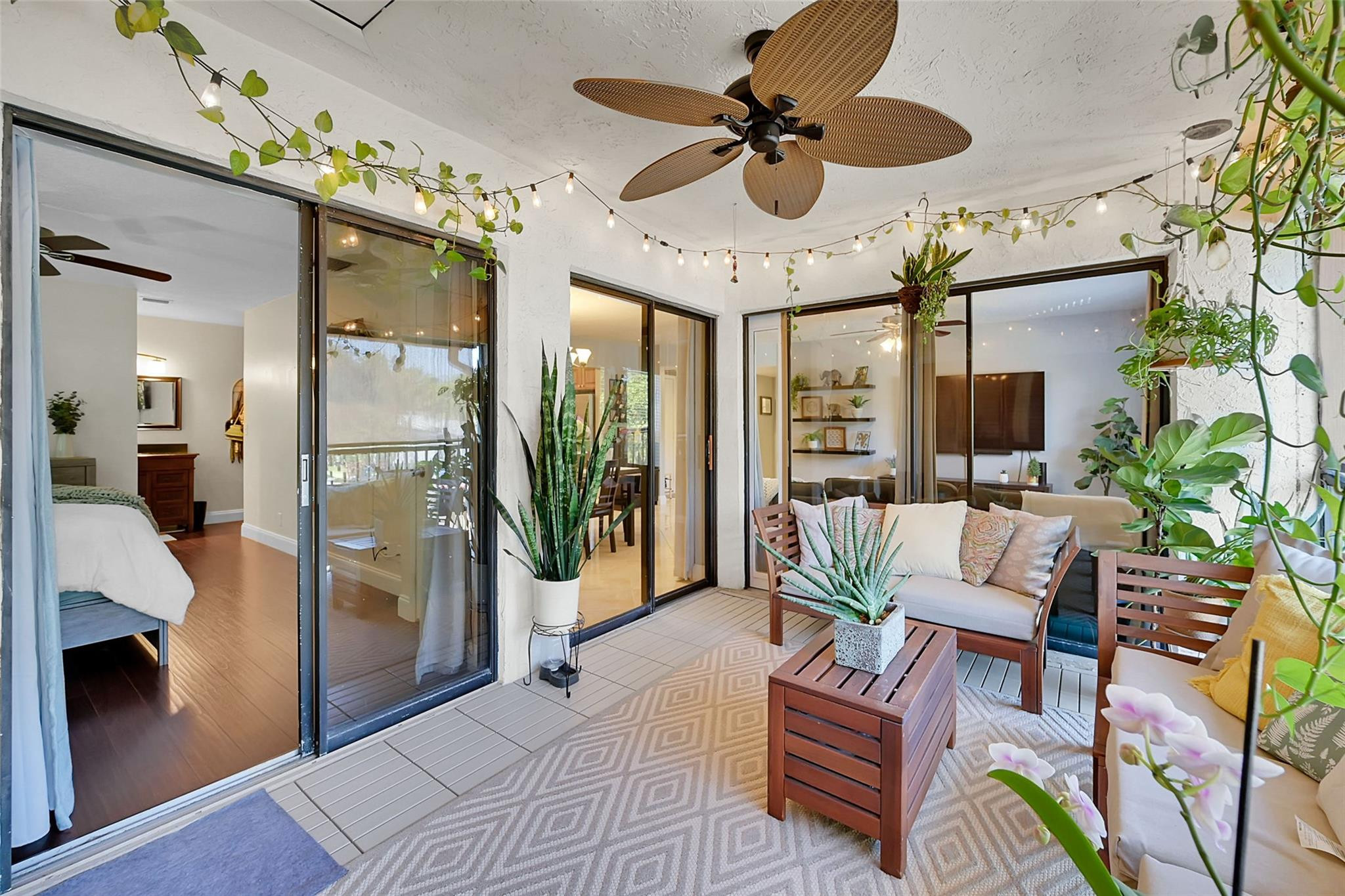 3819 NW 35th St Unit: 1542