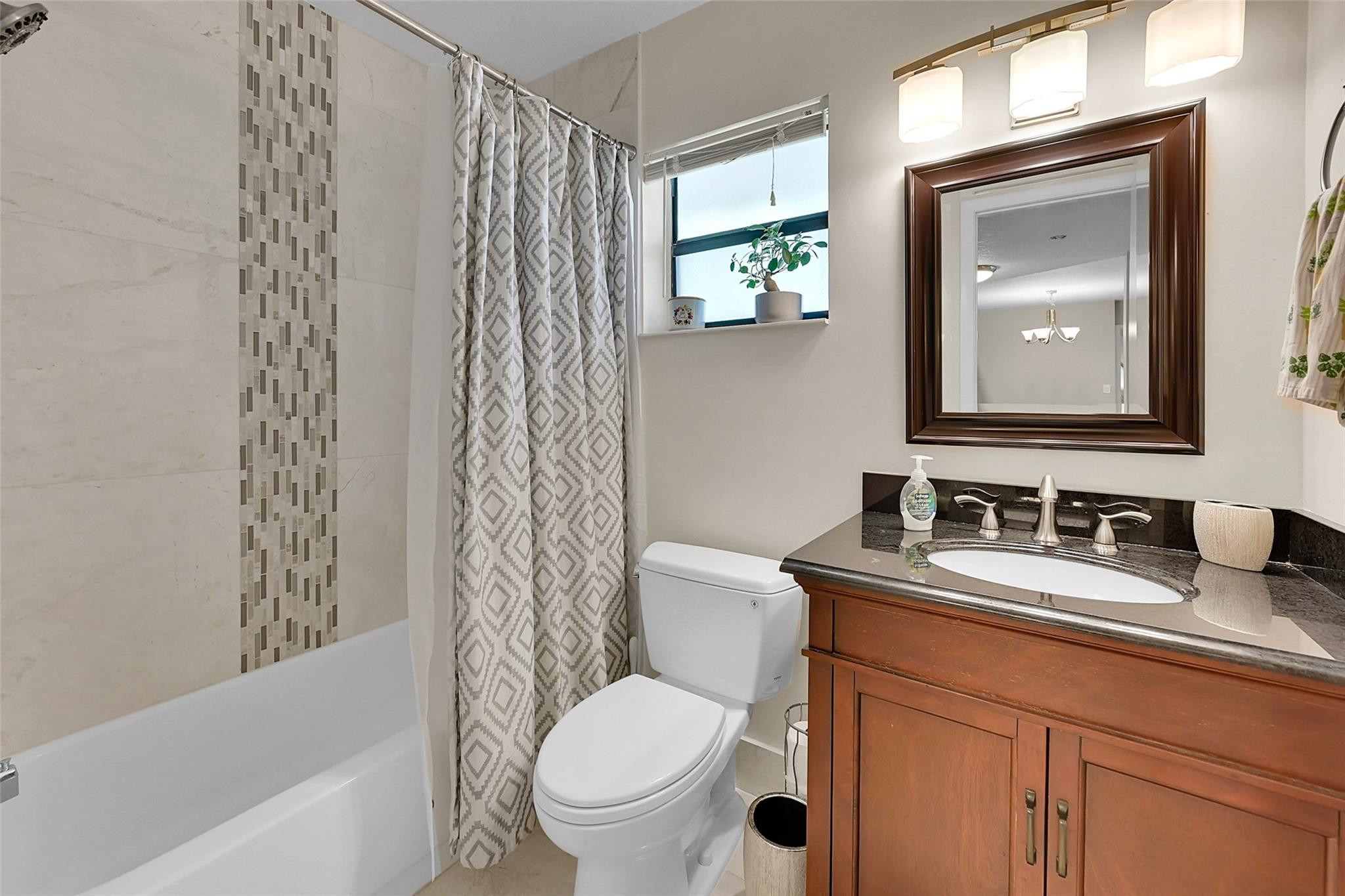 3819 NW 35th St Unit: 1542