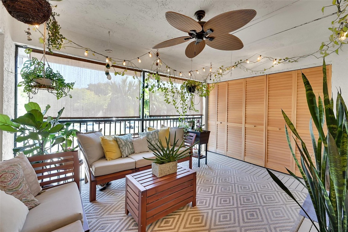 3819 NW 35th St Unit: 1542