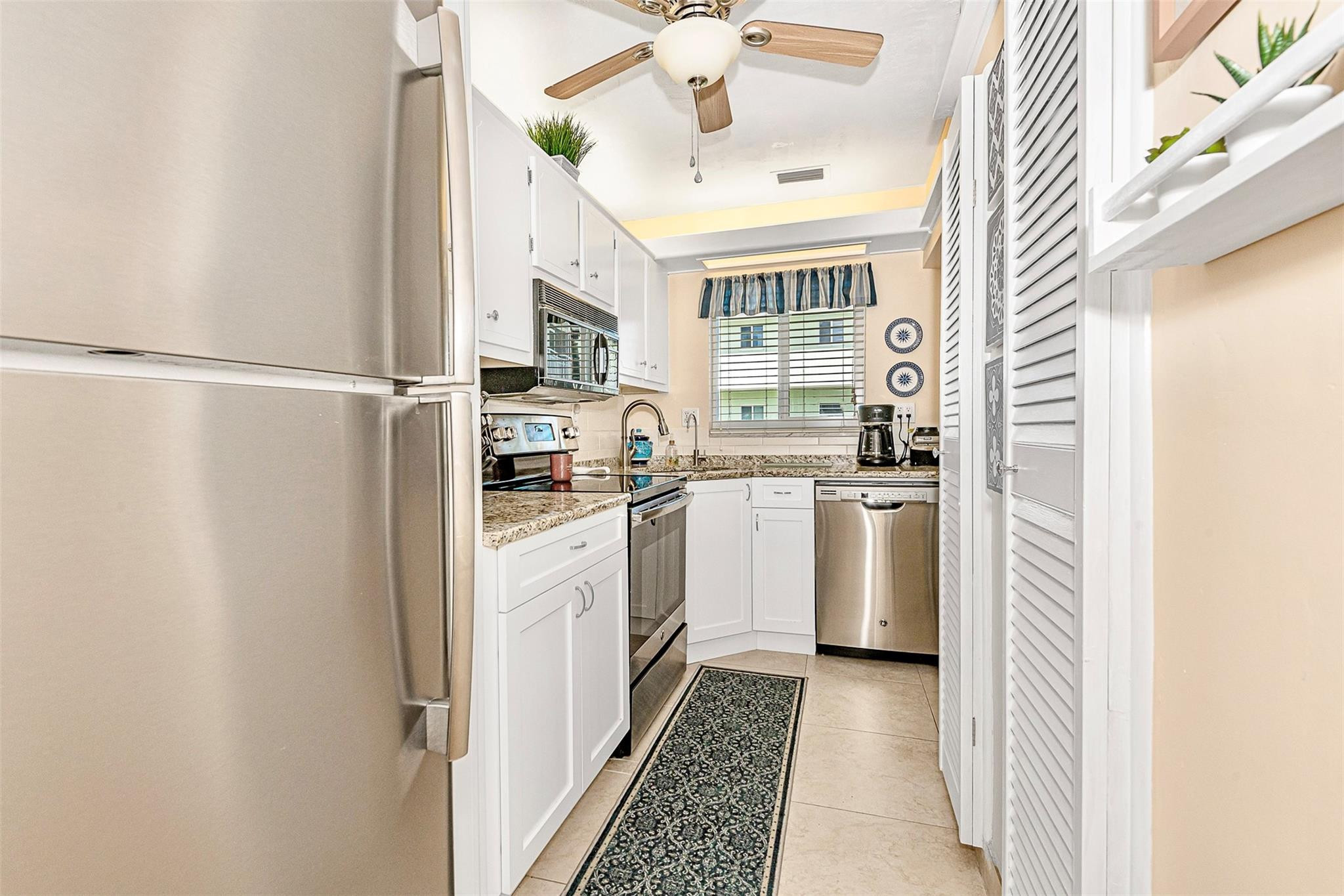 2100 NE 38th St Unit: 126
