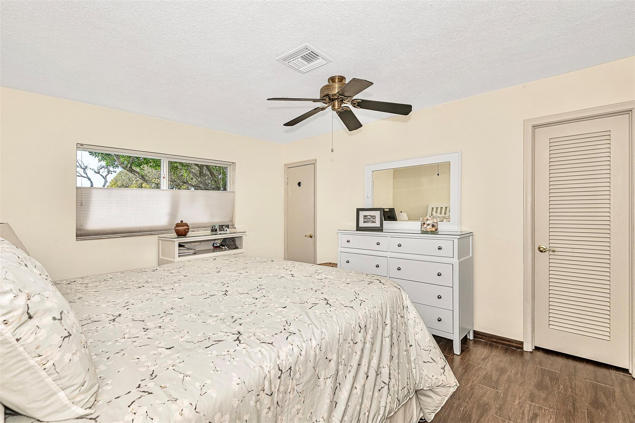2100 NE 38th St Unit: 126