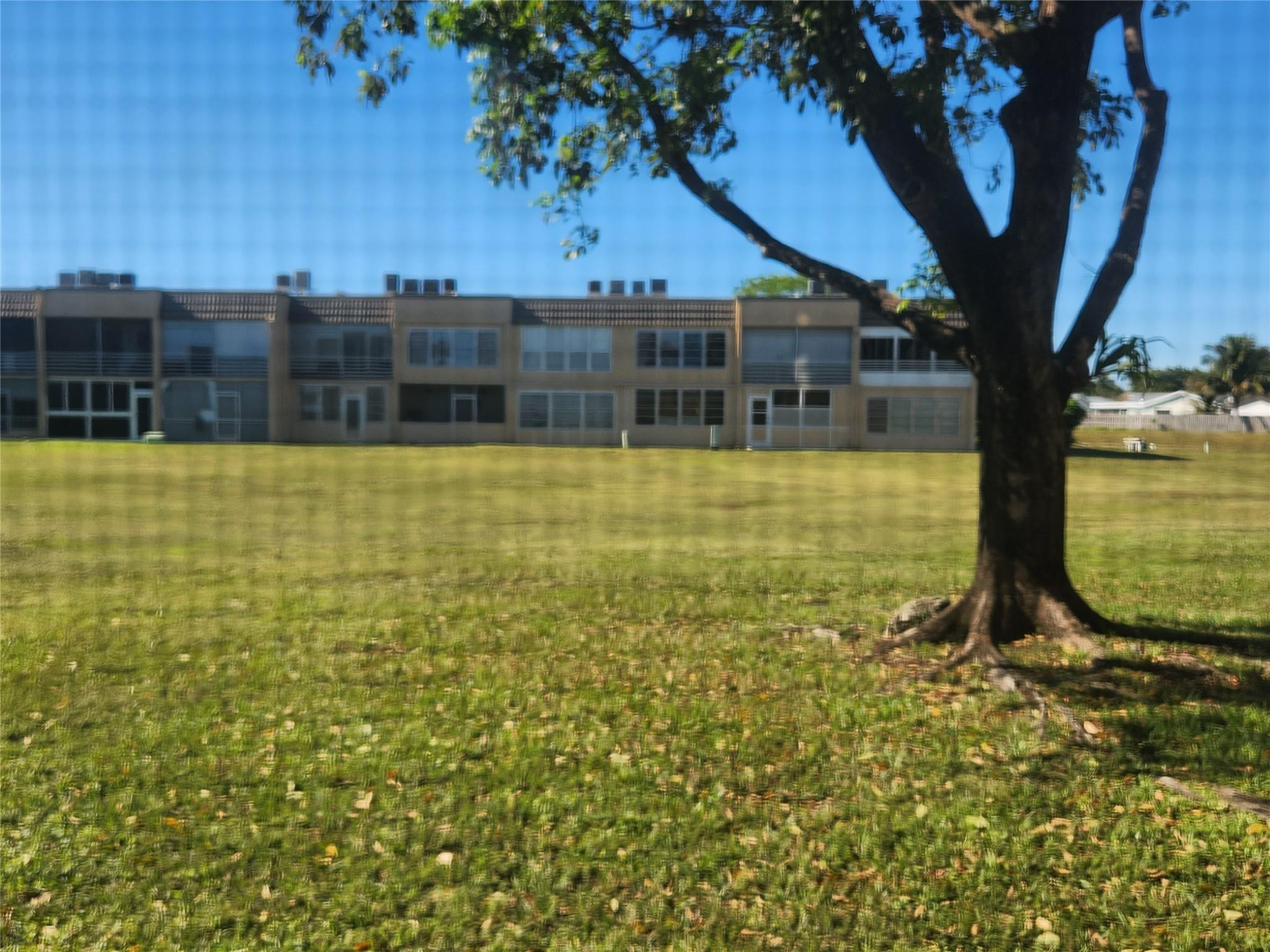 9041 Sunrise Lakes Blvd Unit: 105