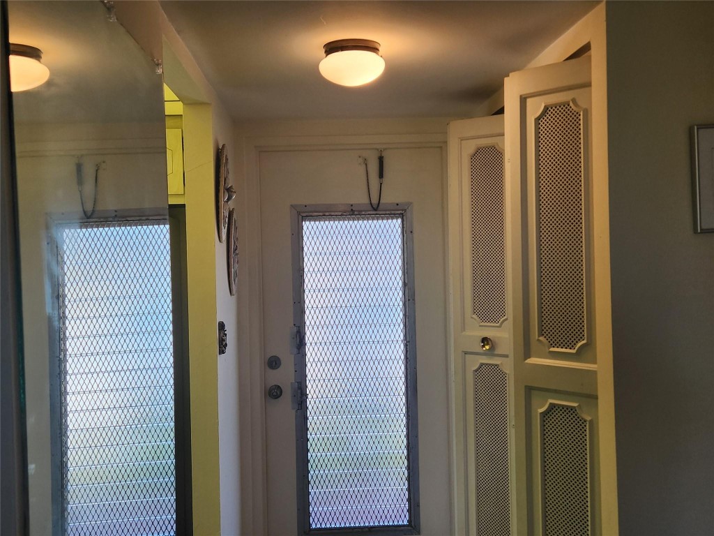 9041 Sunrise Lakes Blvd Unit: 105