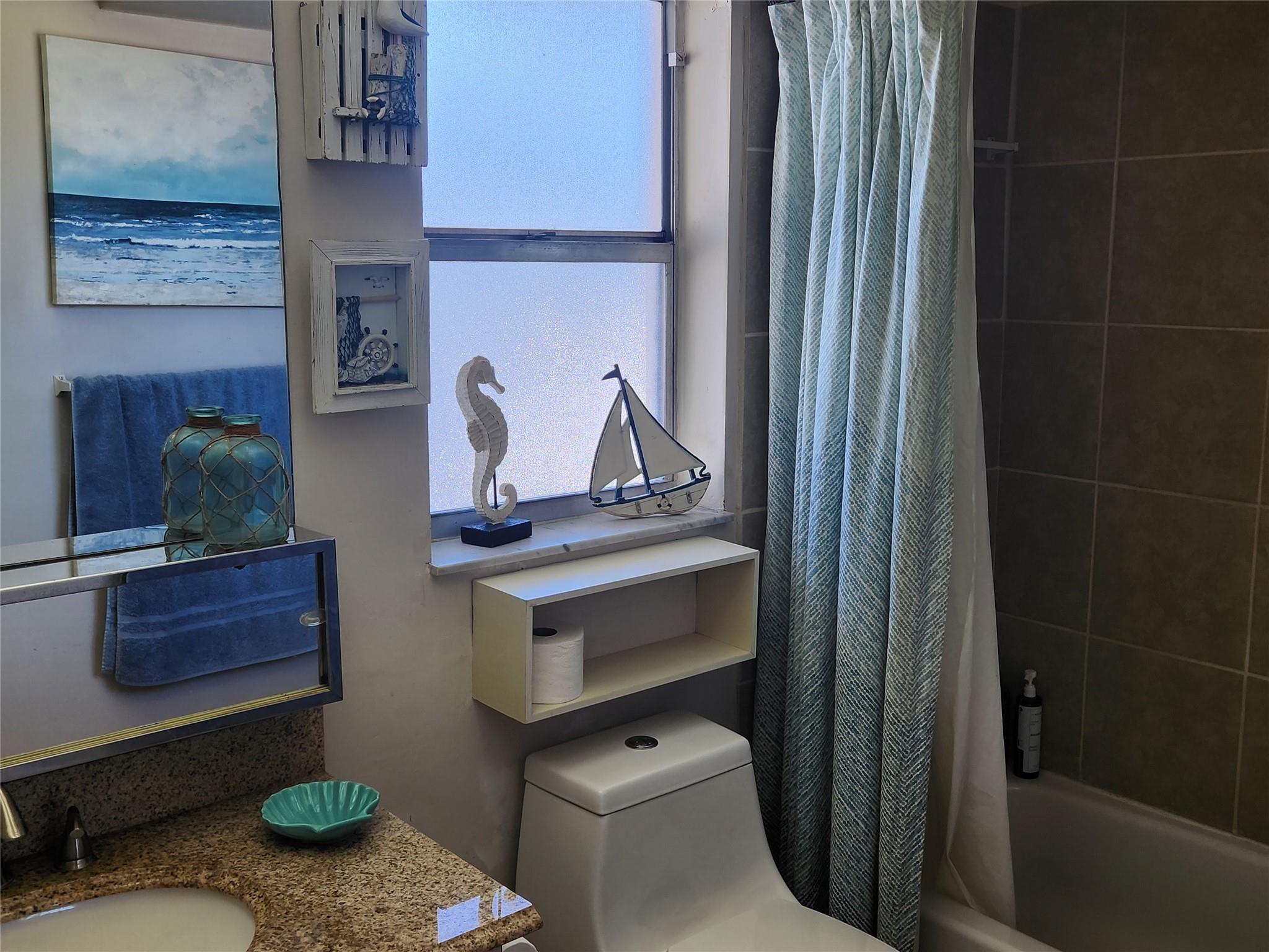 9041 Sunrise Lakes Blvd Unit: 105