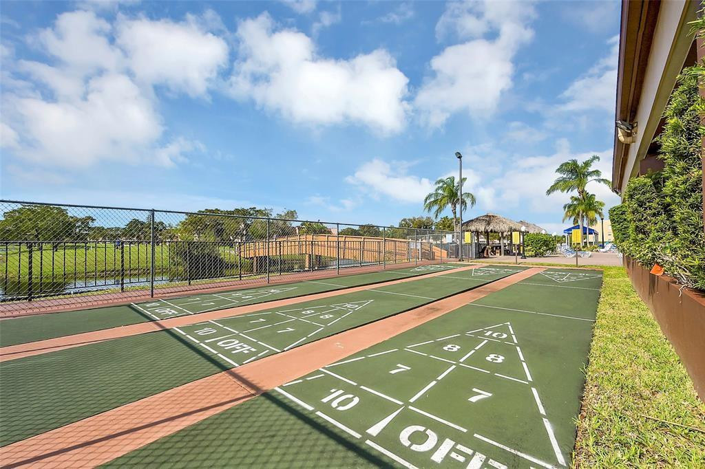 9041 Sunrise Lakes Blvd Unit: 105