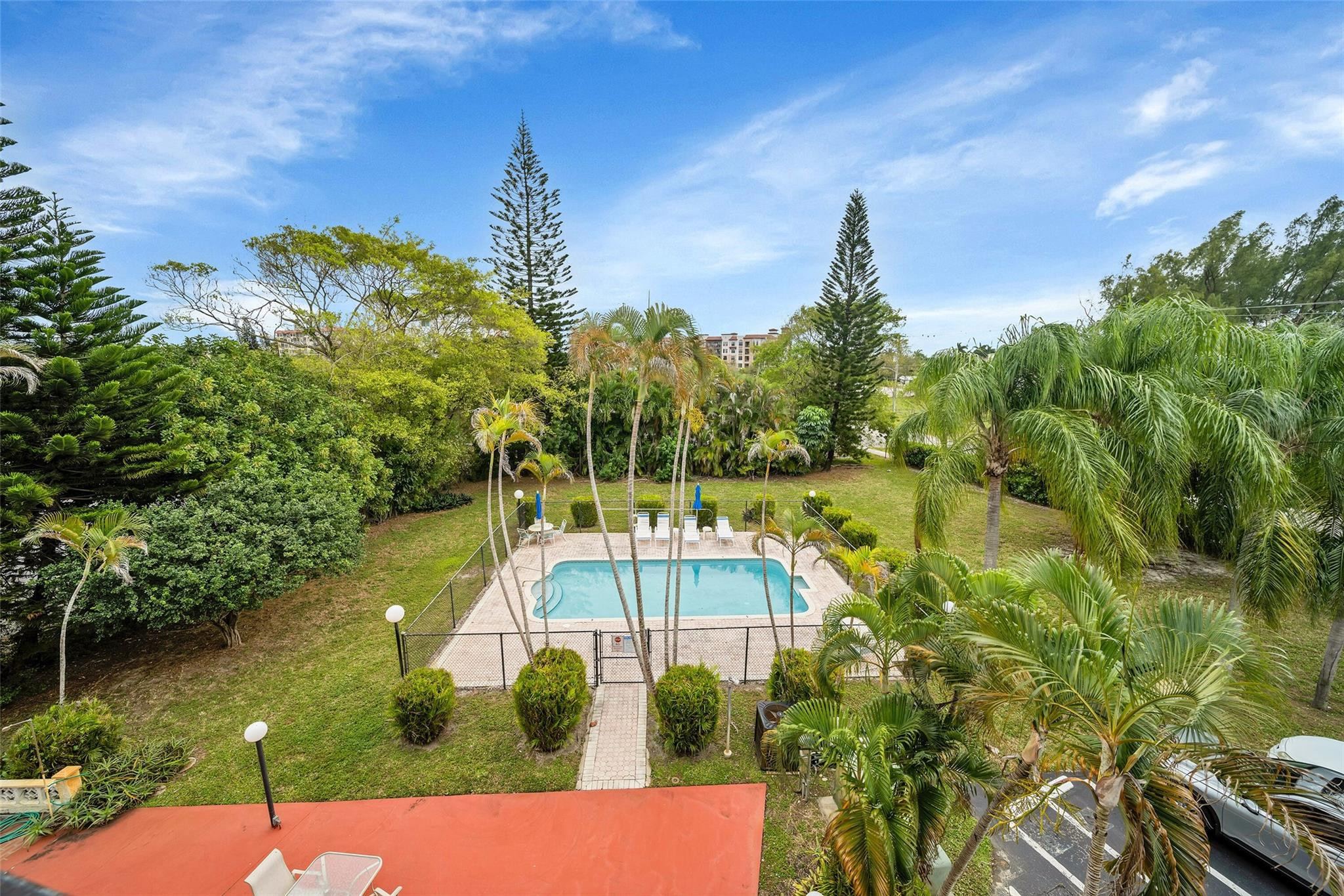 3910 NE Crystal Lake Dr Unit: 401