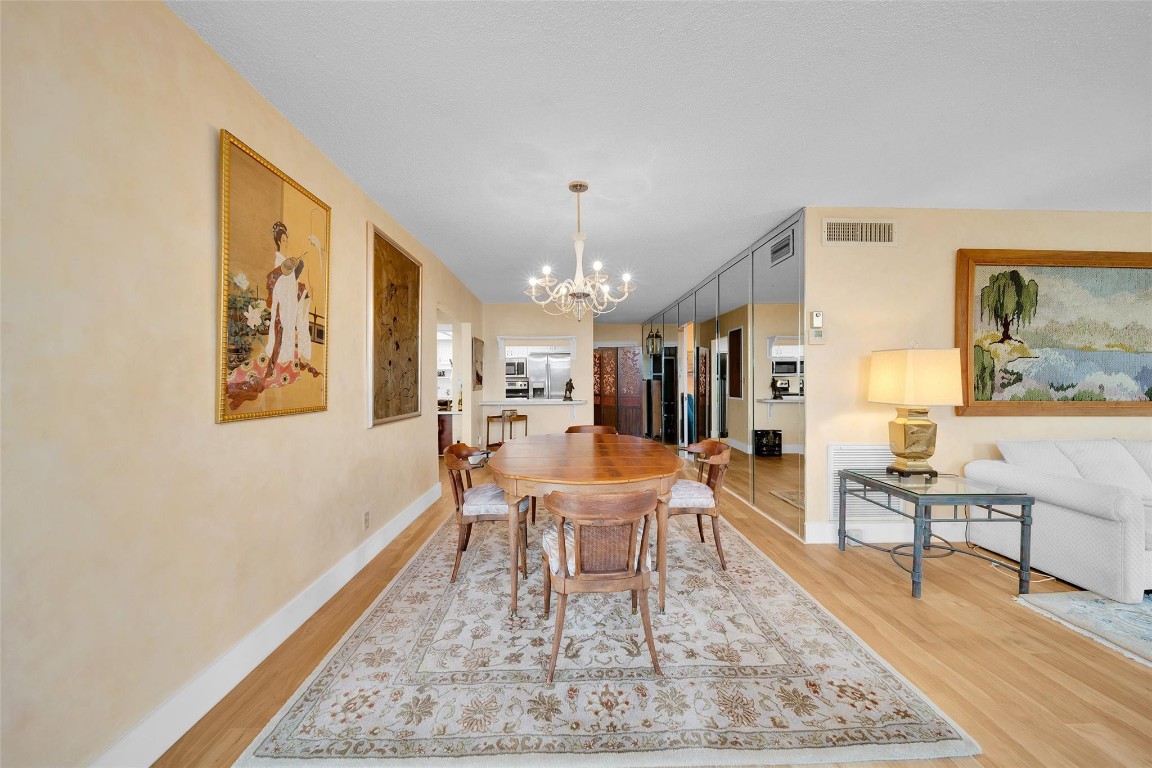 3910 NE Crystal Lake Dr Unit: 401