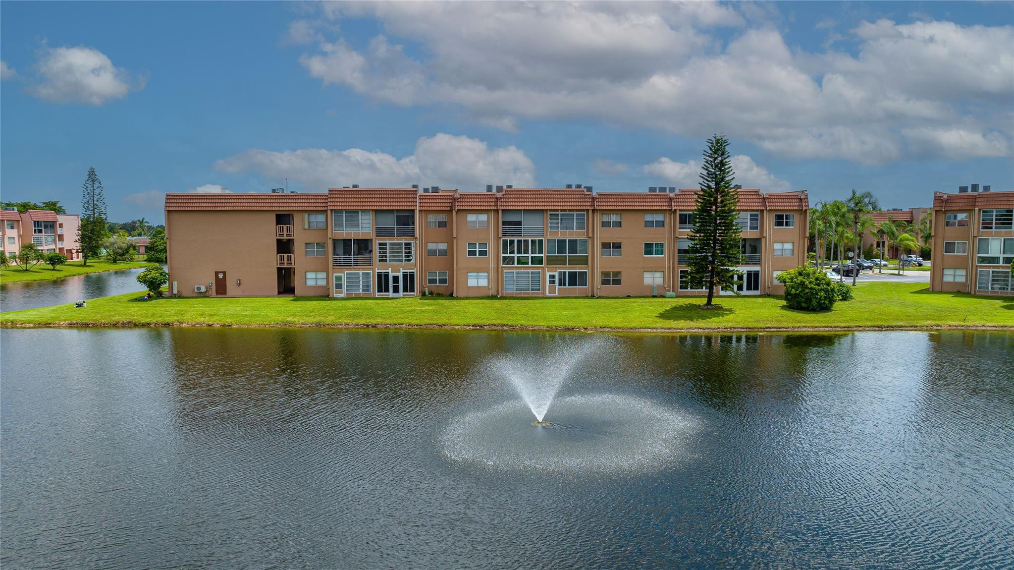 9540 Sunrise Lakes Blvd Unit: 202