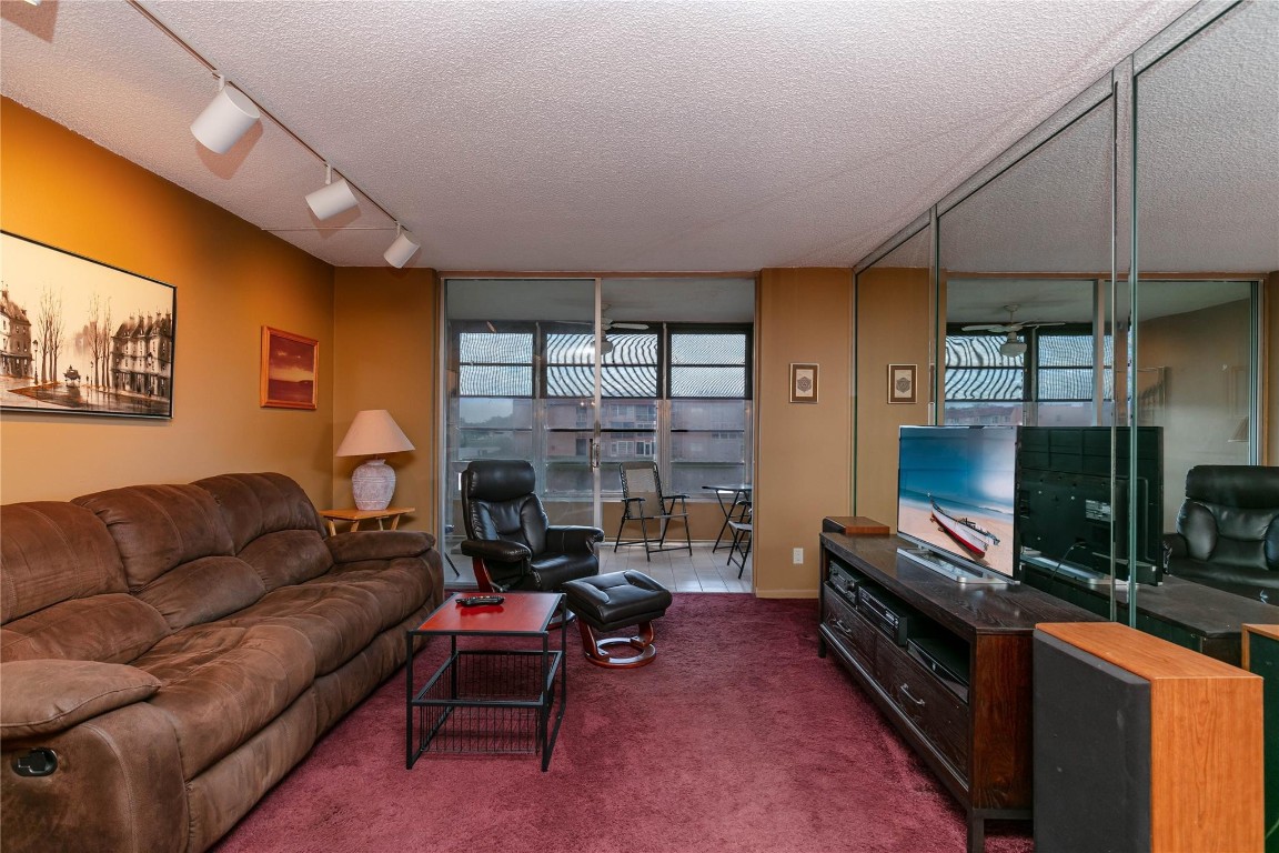 9540 Sunrise Lakes Blvd Unit: 202