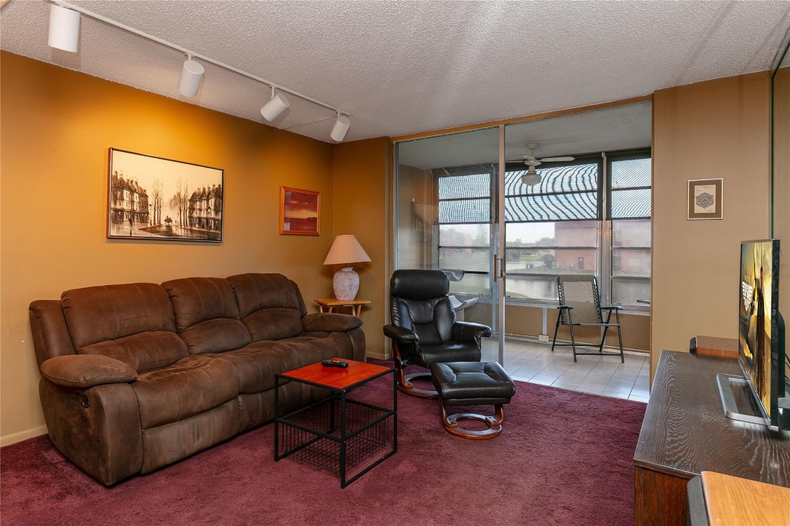 9540 Sunrise Lakes Blvd Unit: 202