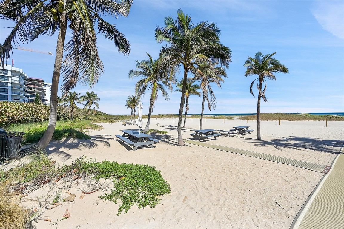 750 N Ocean Blvd 1705