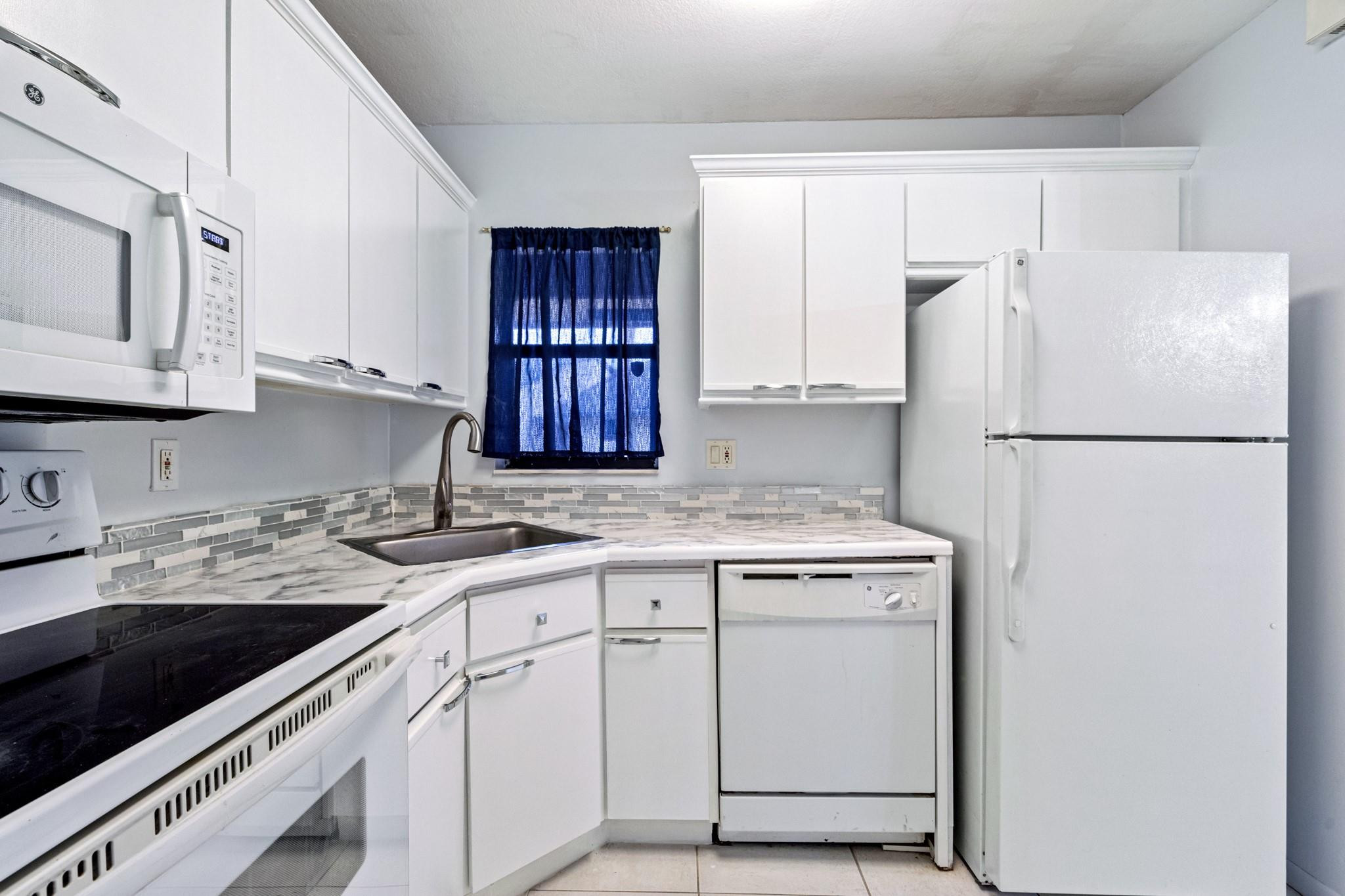 3463 Cocoplum Cir Unit: 3432