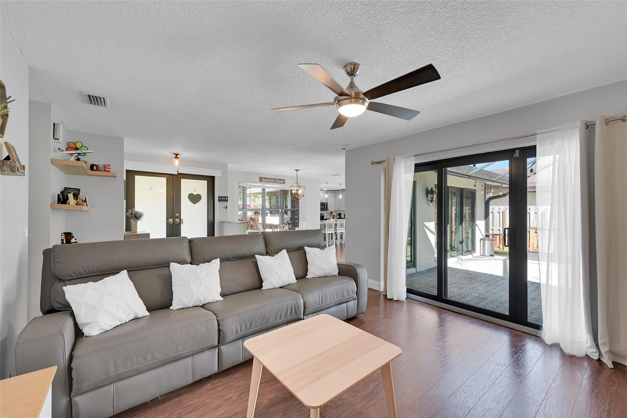 4391 NW 112th Ave
