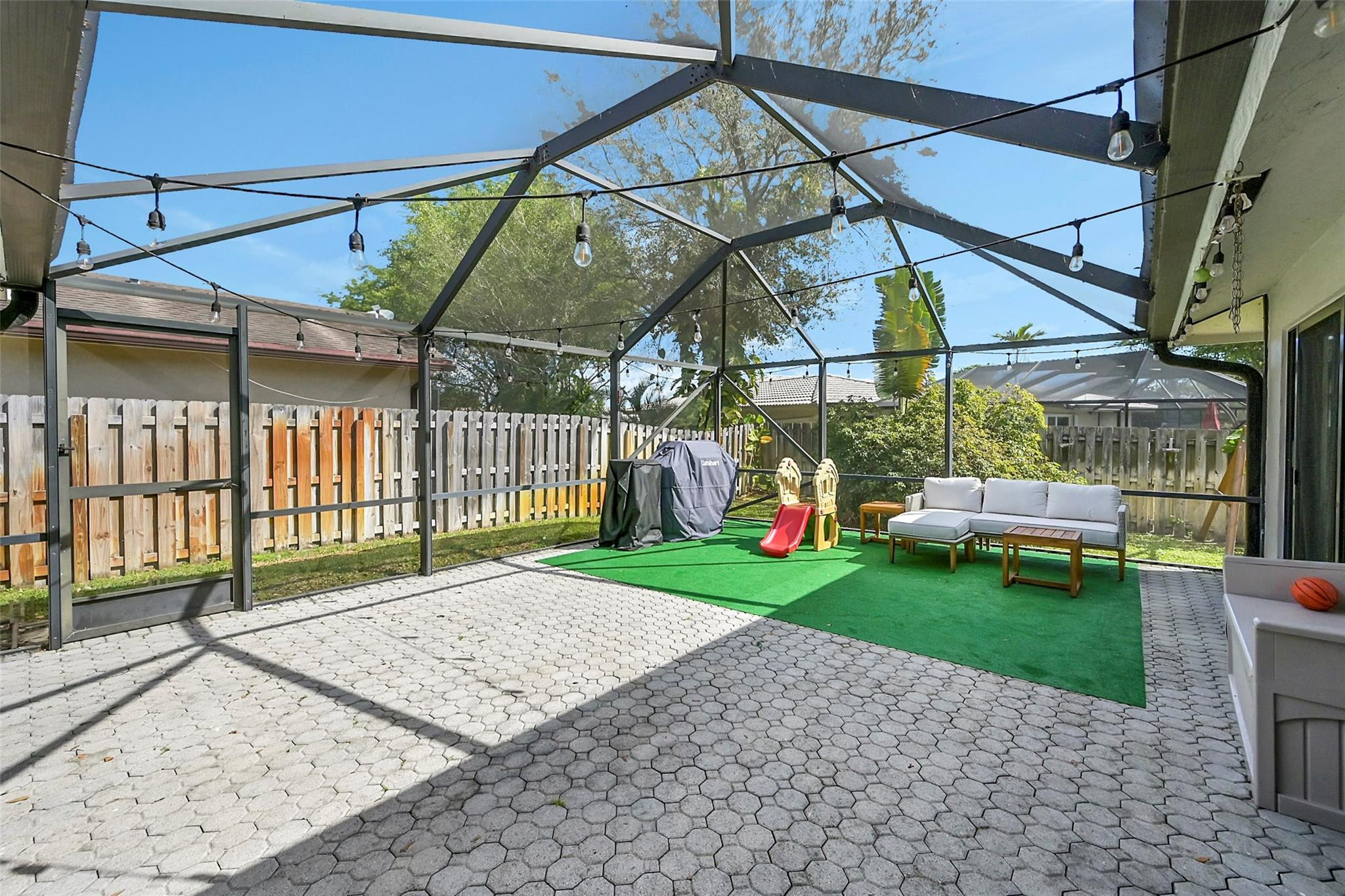 4391 NW 112th Ave