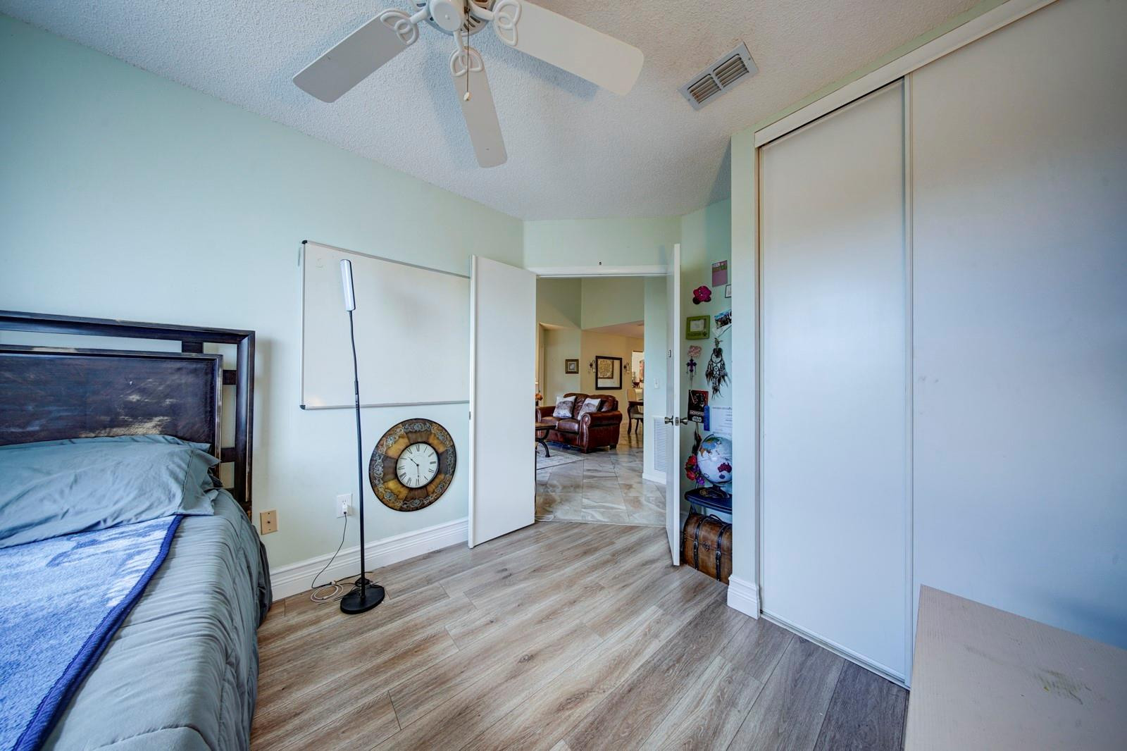 4101 Coral Tree Cir 318