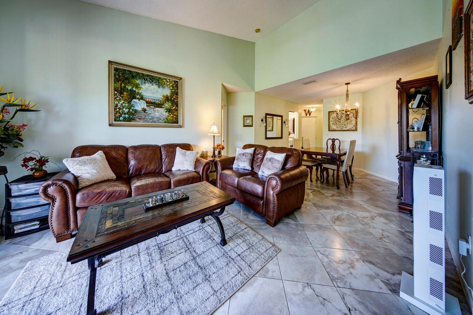 4101 Coral Tree Cir 318