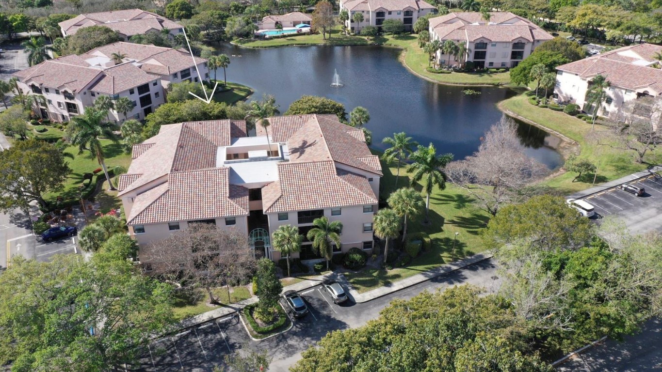 4101 Coral Tree Cir 318