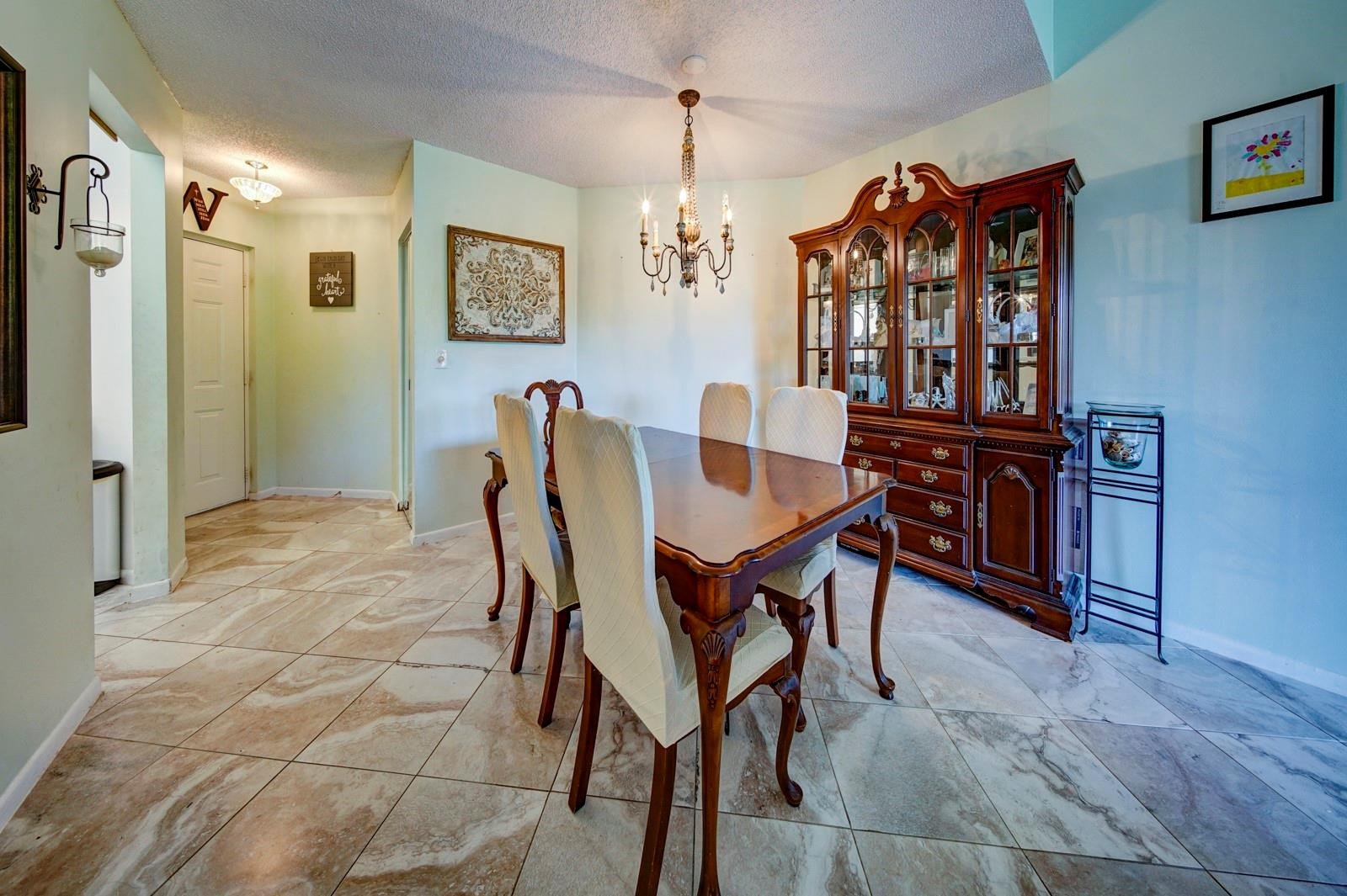 4101 Coral Tree Cir 318