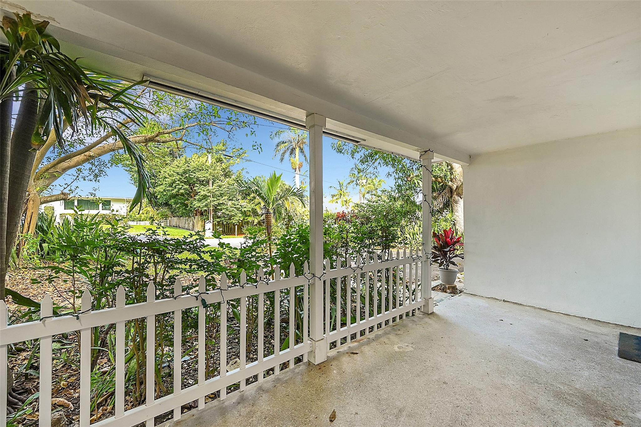 1672 Bel Air Ave