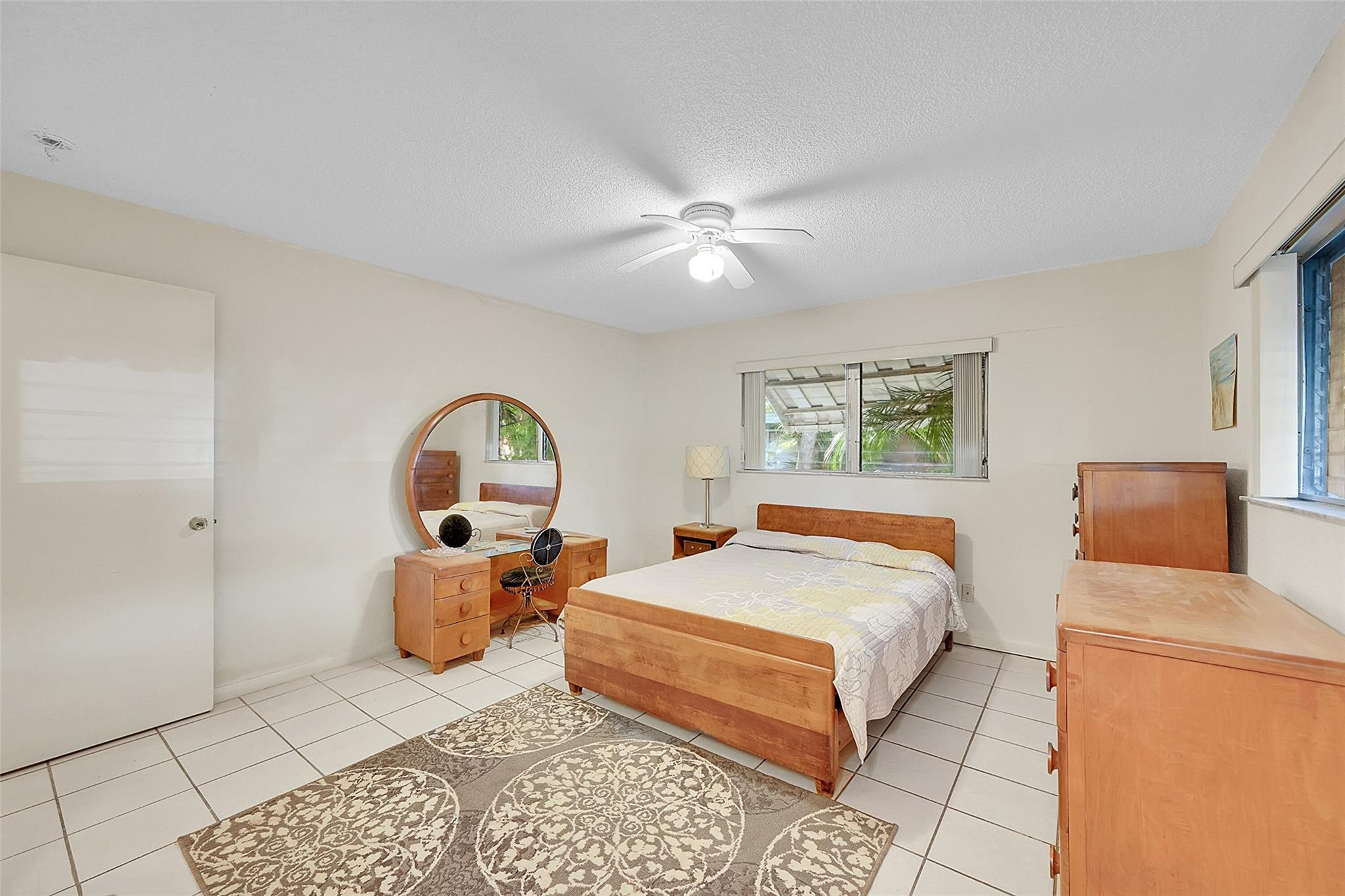 1672 Bel Air Ave