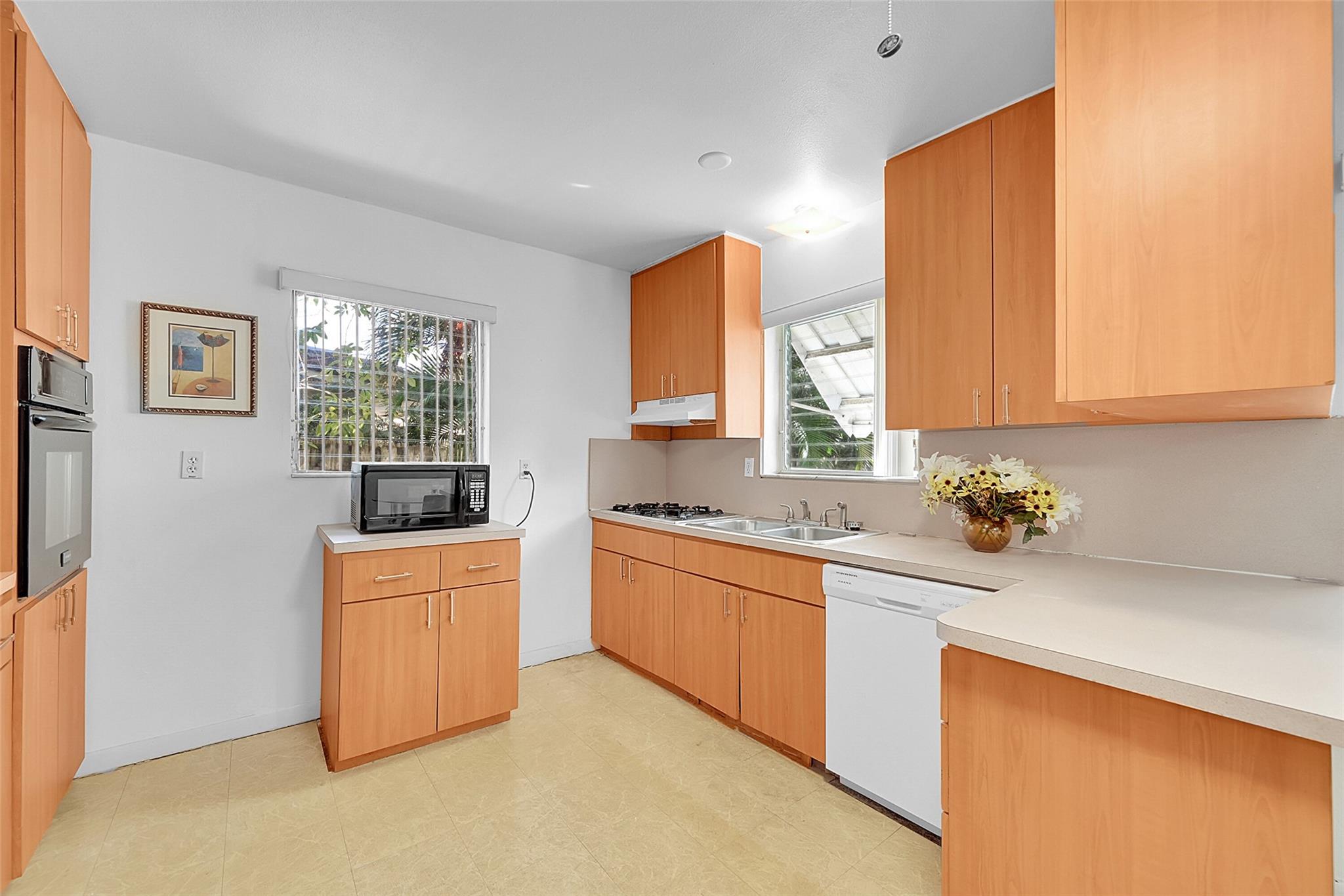 1672 Bel Air Ave