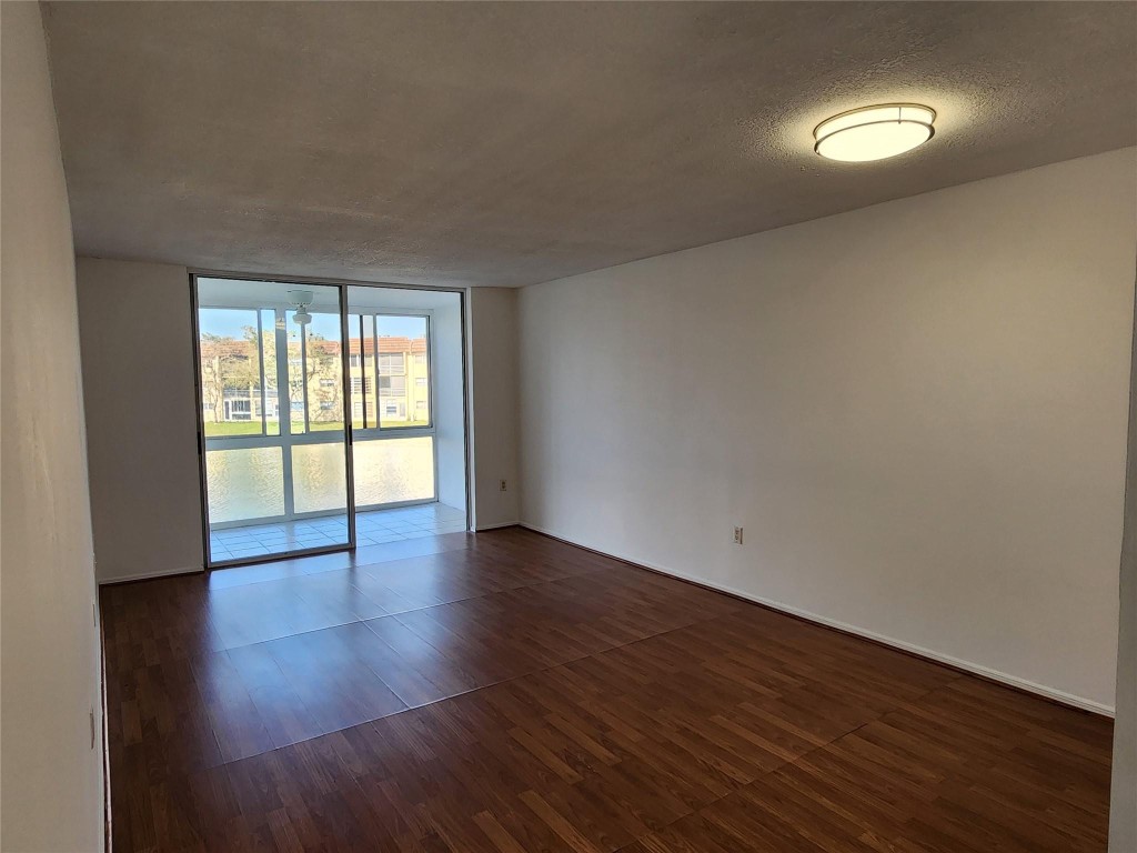 2811 N Pine Island Rd 207