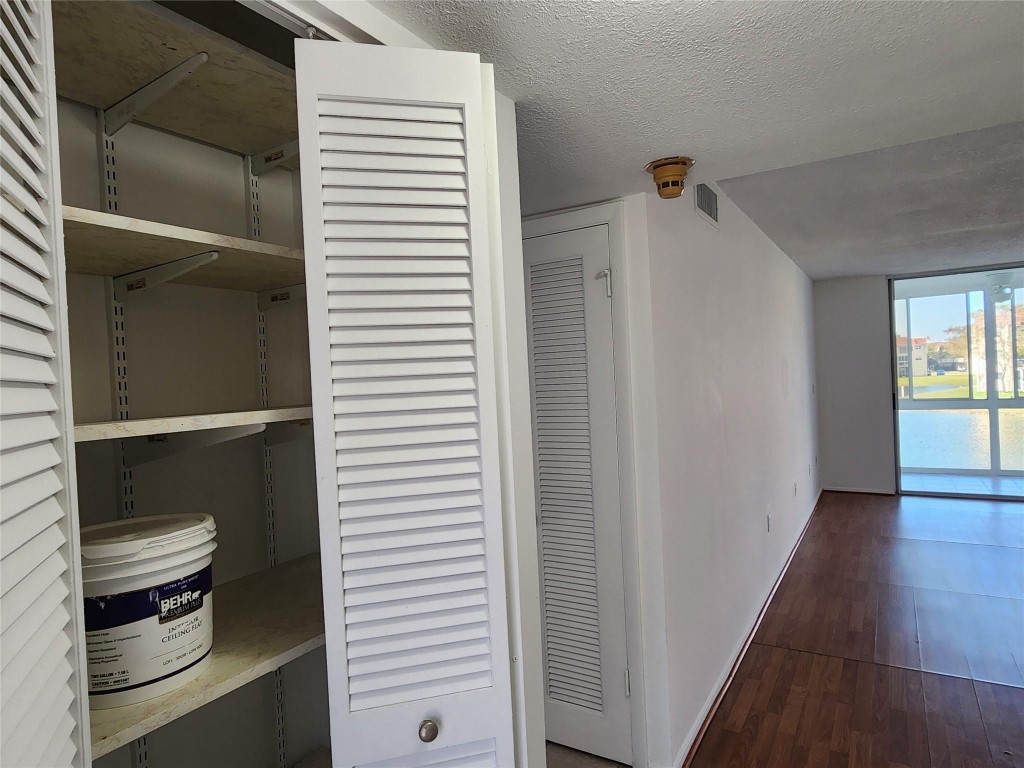 2811 N Pine Island Rd 207