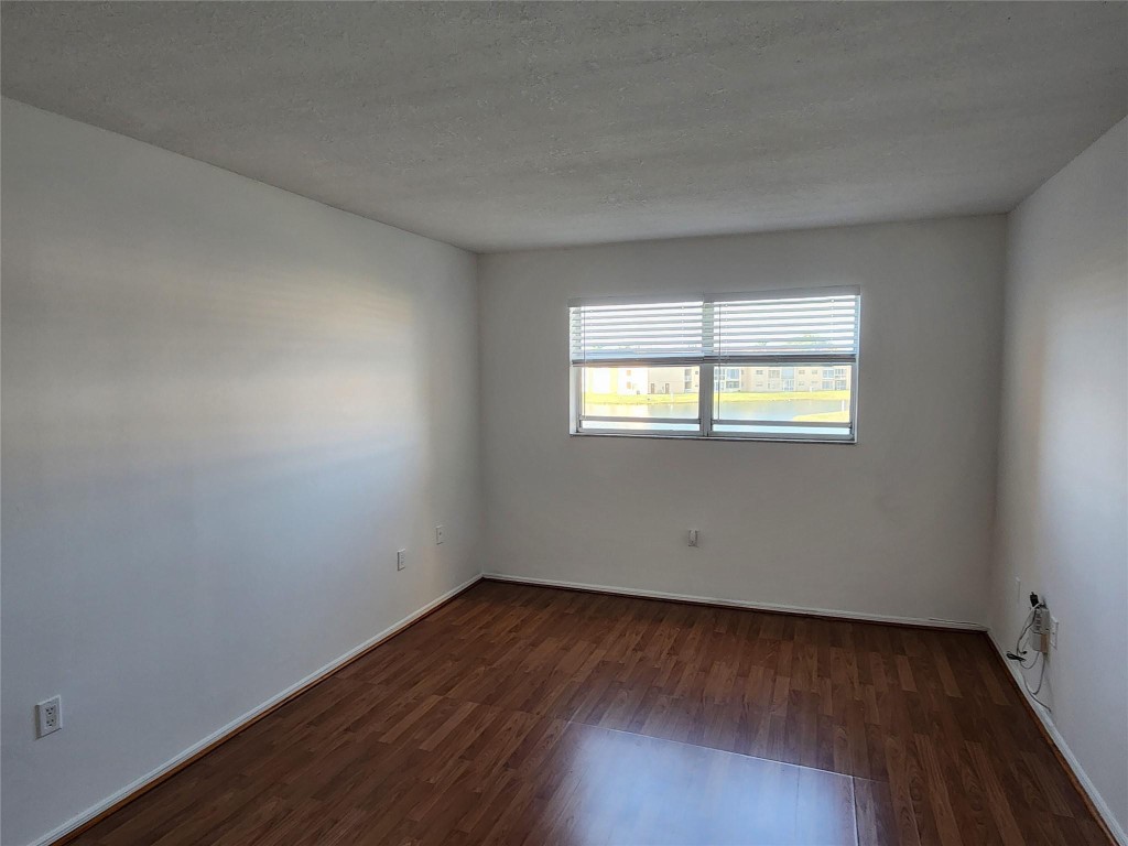 2811 N Pine Island Rd 207