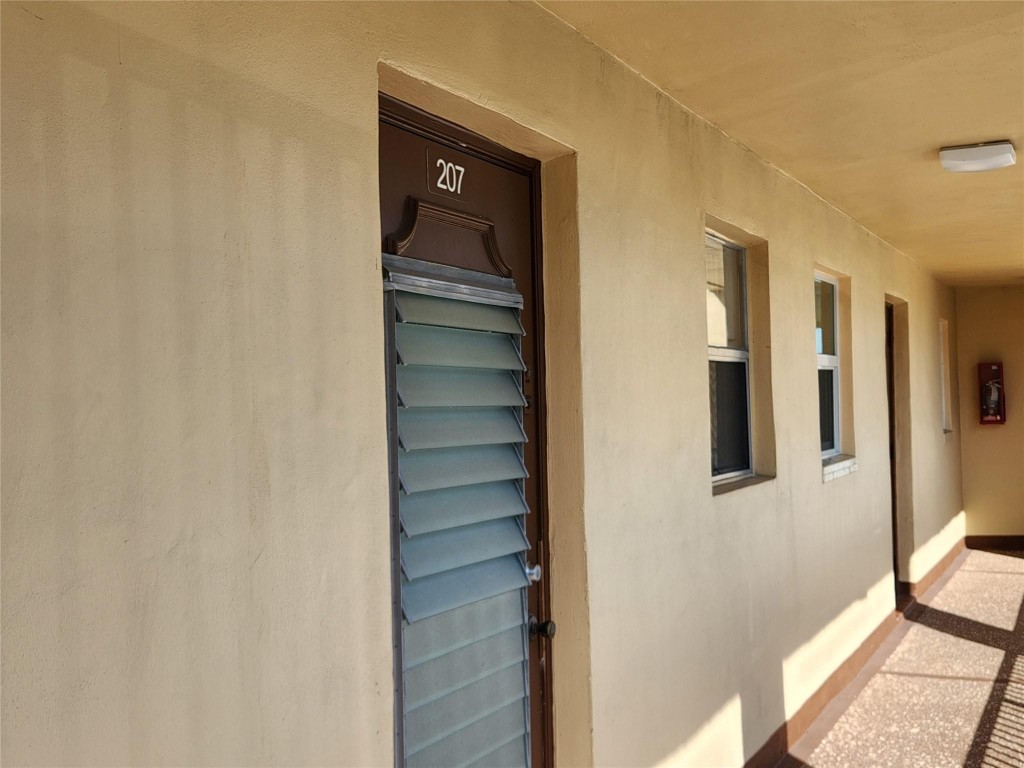 2811 N Pine Island Rd 207