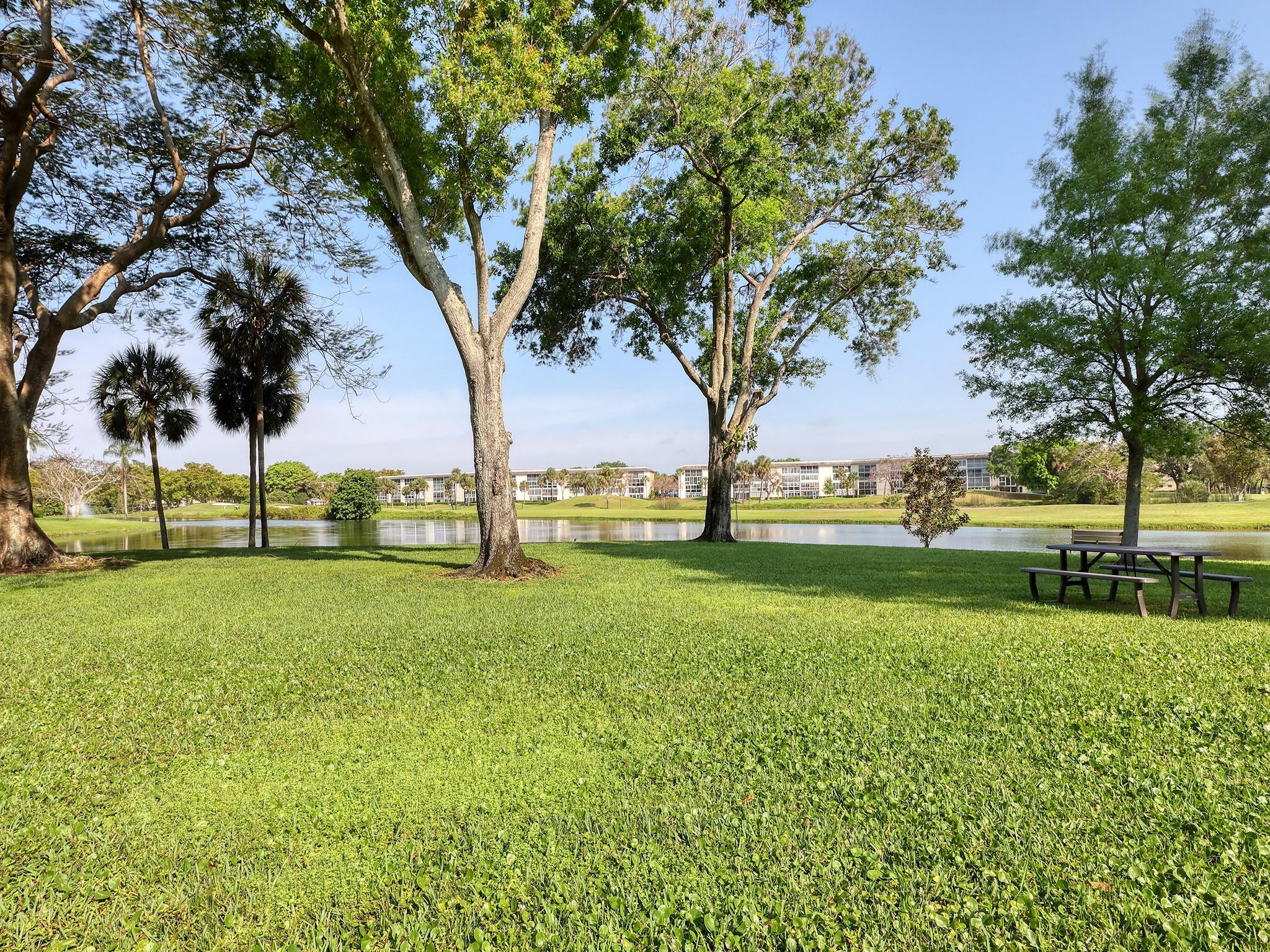 2903 Victoria Cir K1