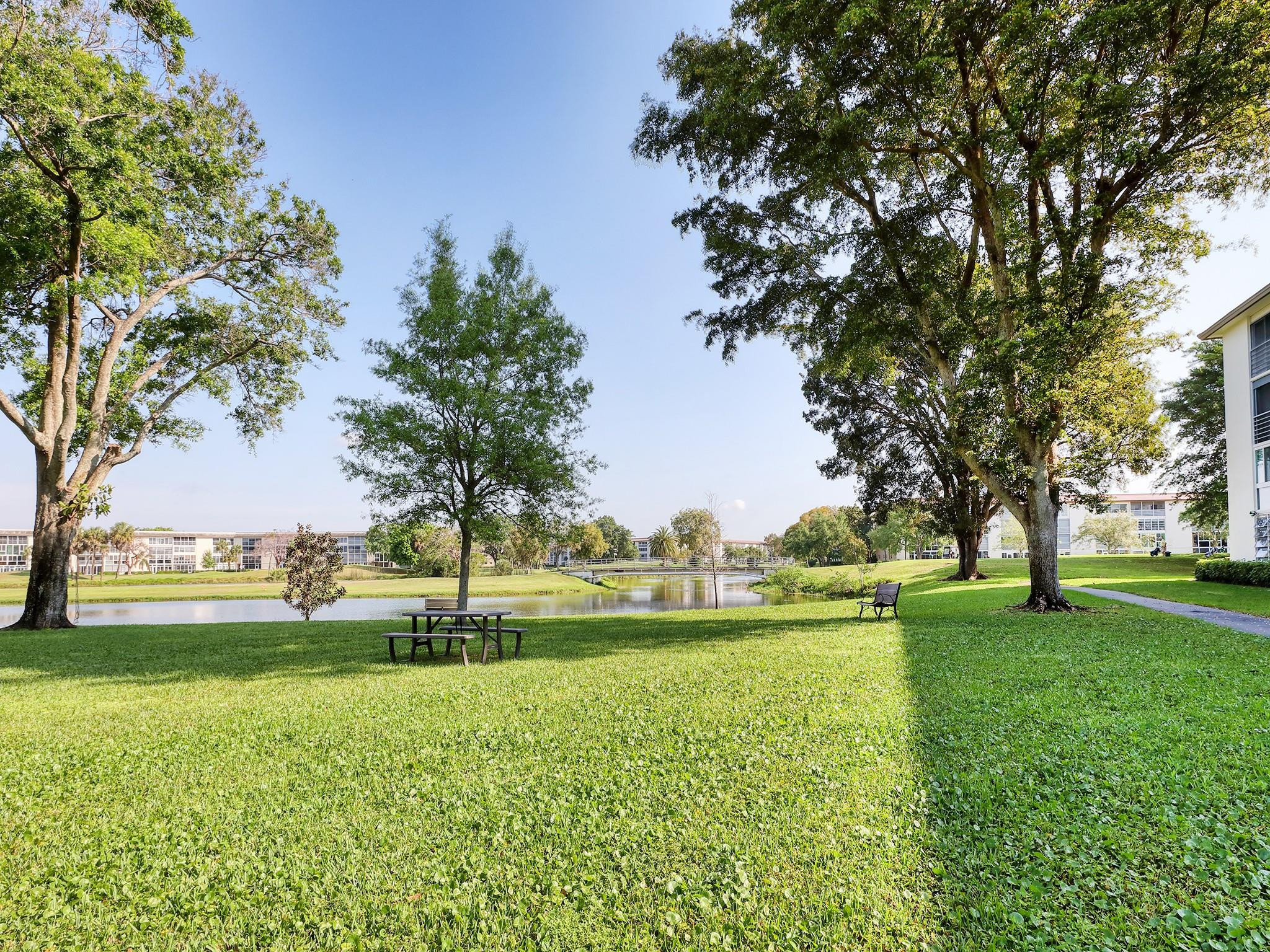 2903 Victoria Cir K1