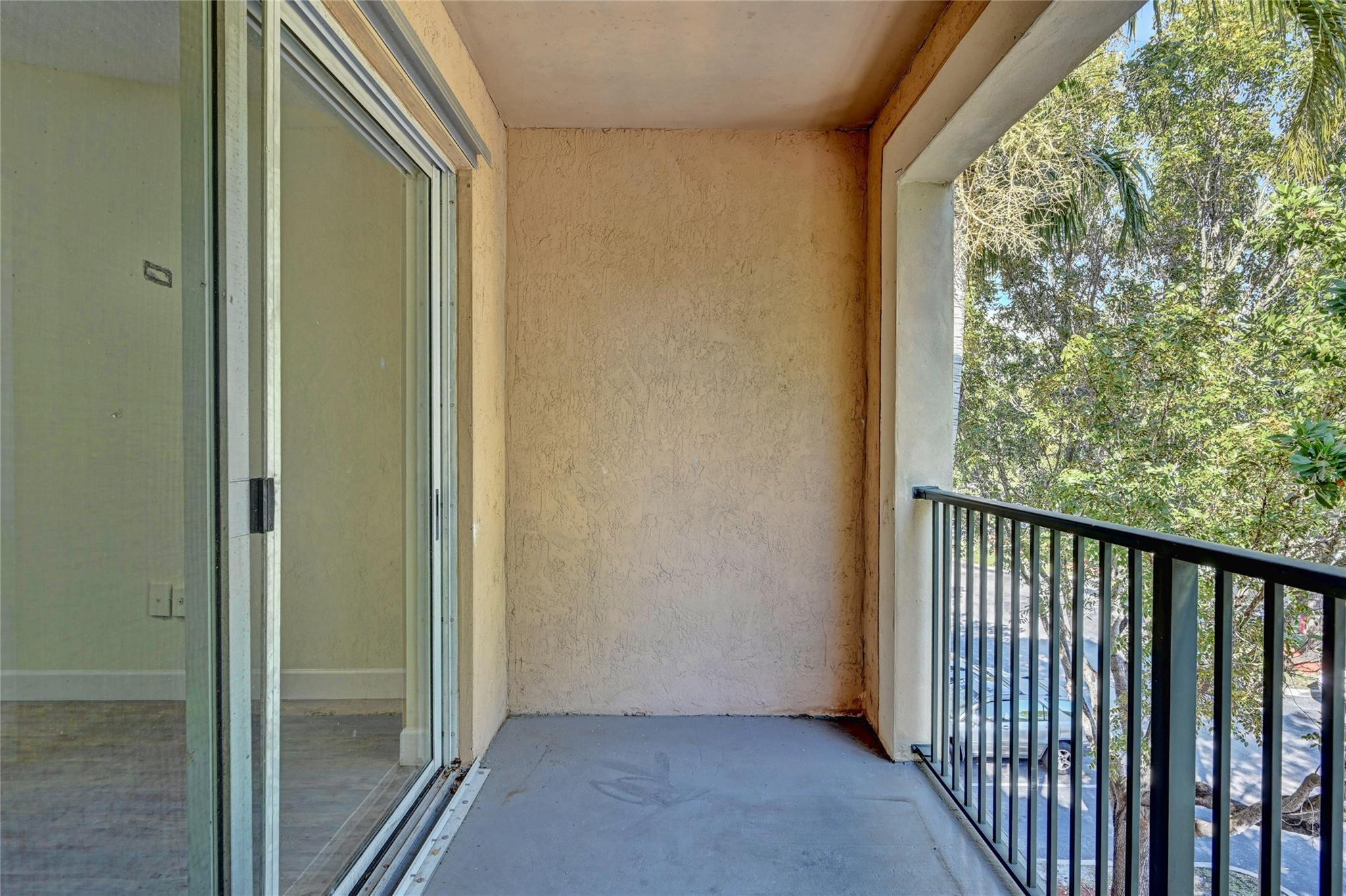 8030 N NOB HILL RD 303