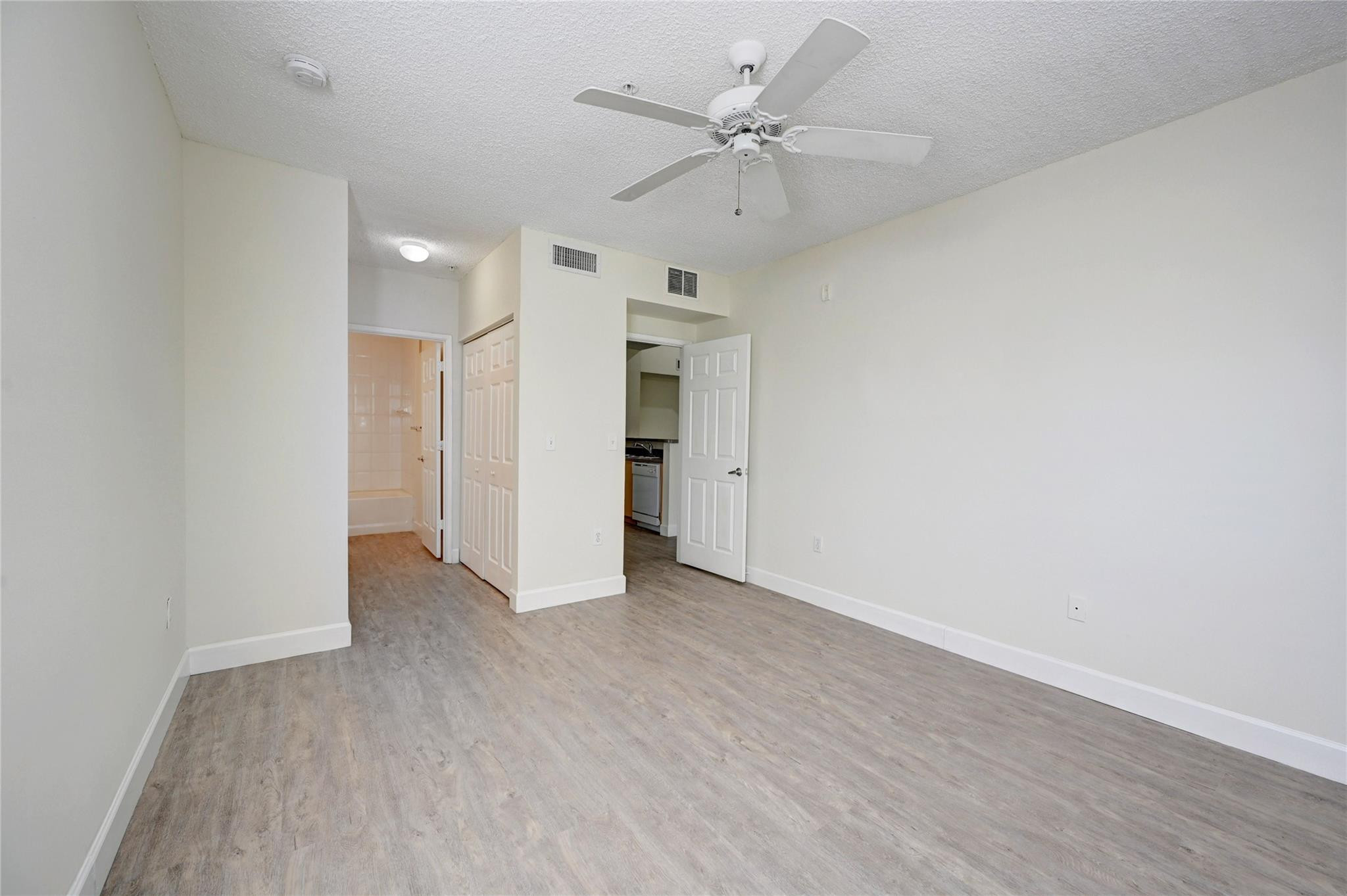 8030 N NOB HILL RD 303