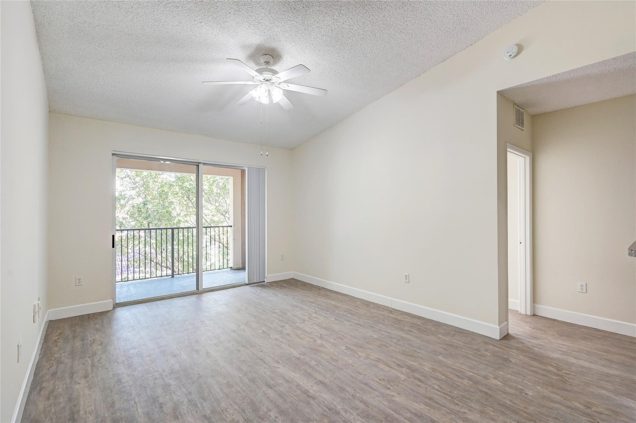 8030 N NOB HILL RD 303