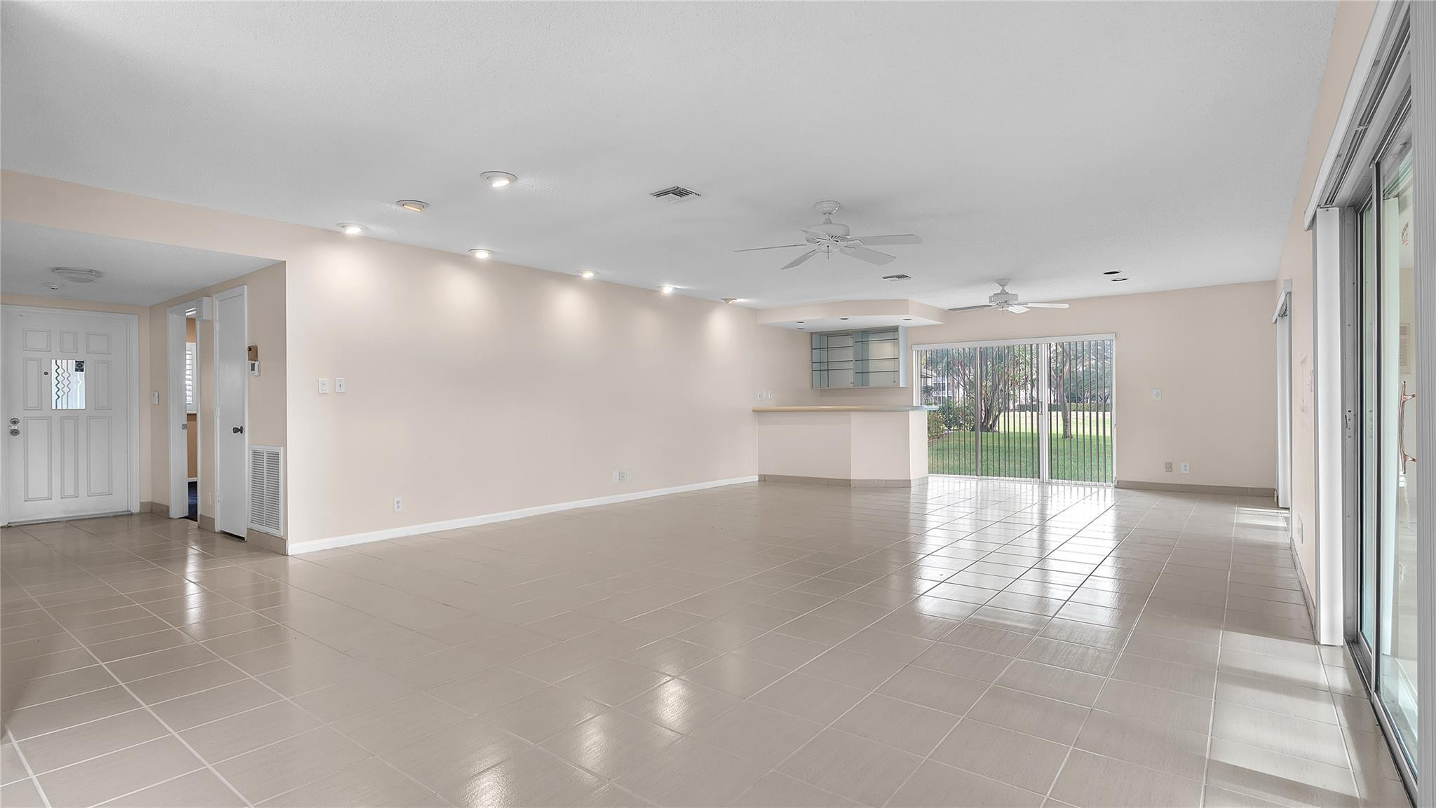 3735 Oaks Clubhouse Dr 3735