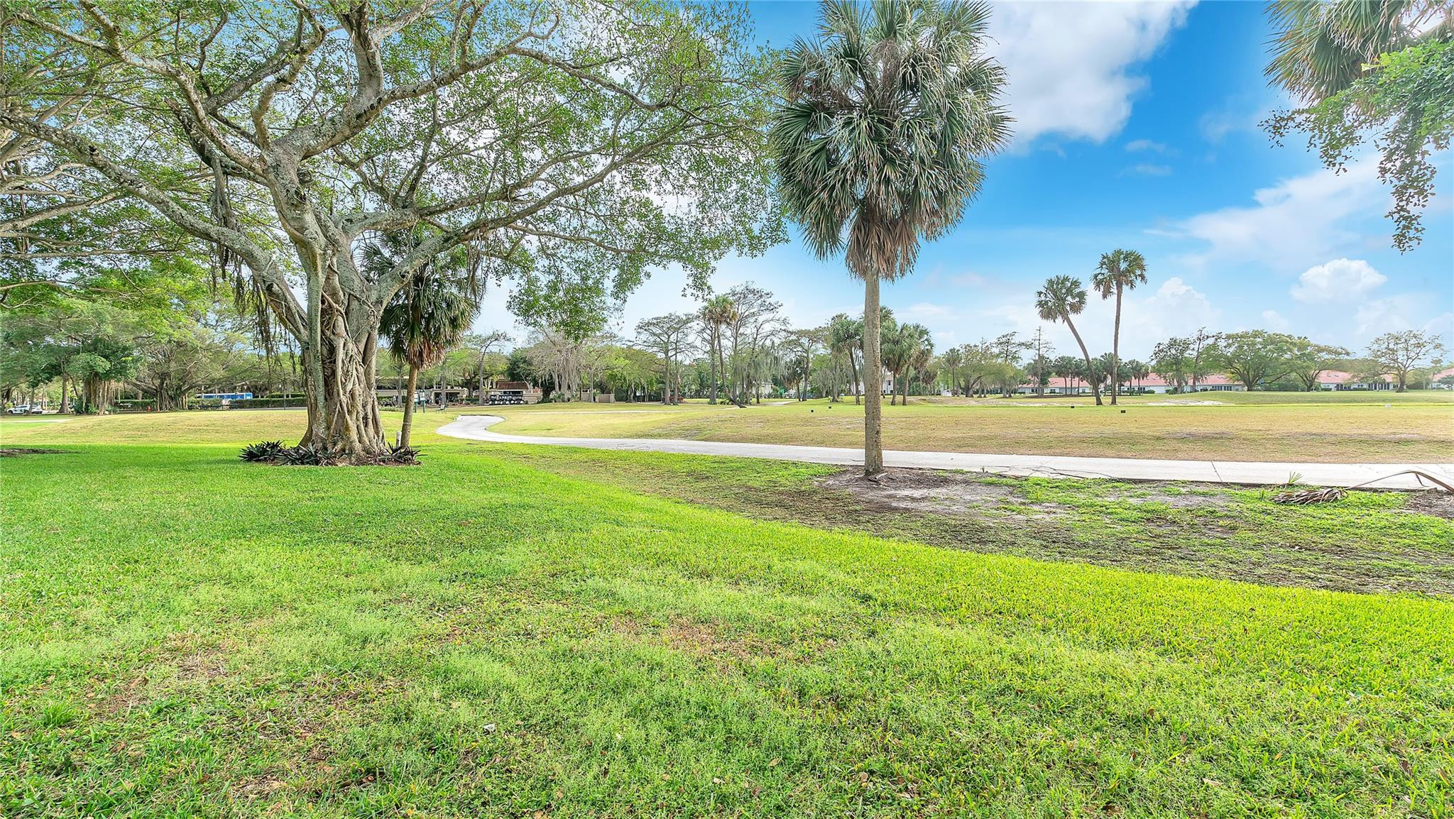 3735 Oaks Clubhouse Dr 3735