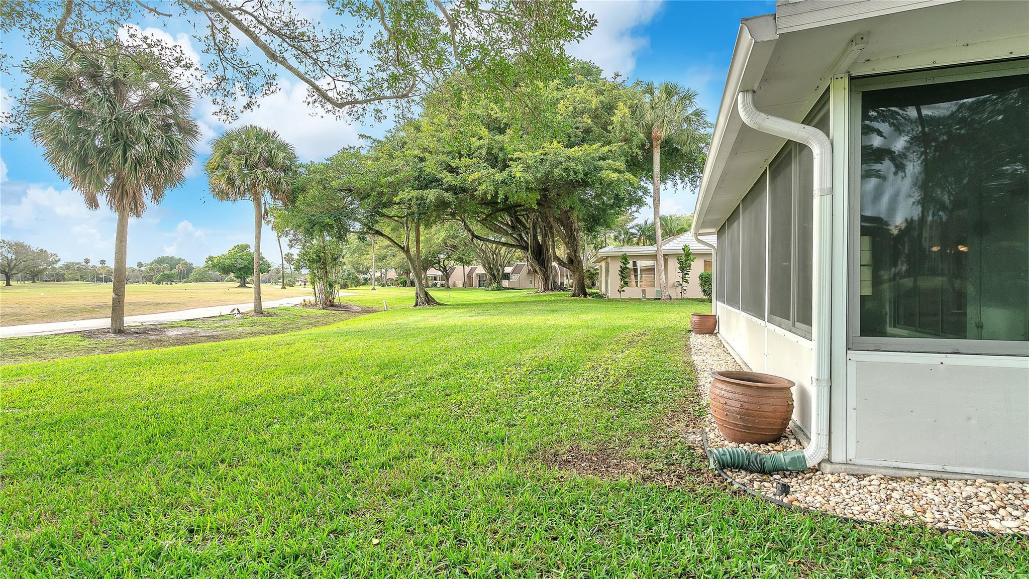 3735 Oaks Clubhouse Dr 3735