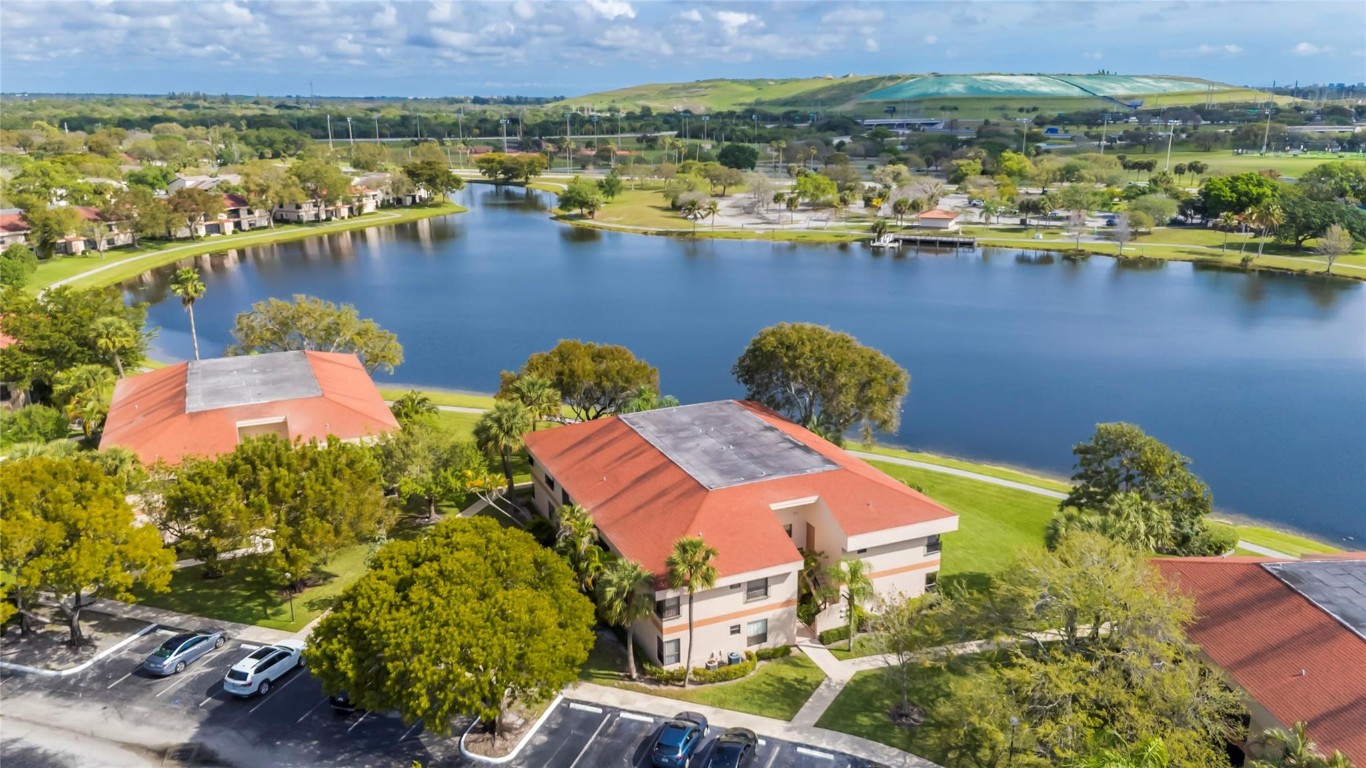 2753 S Carambola Cir S 1928