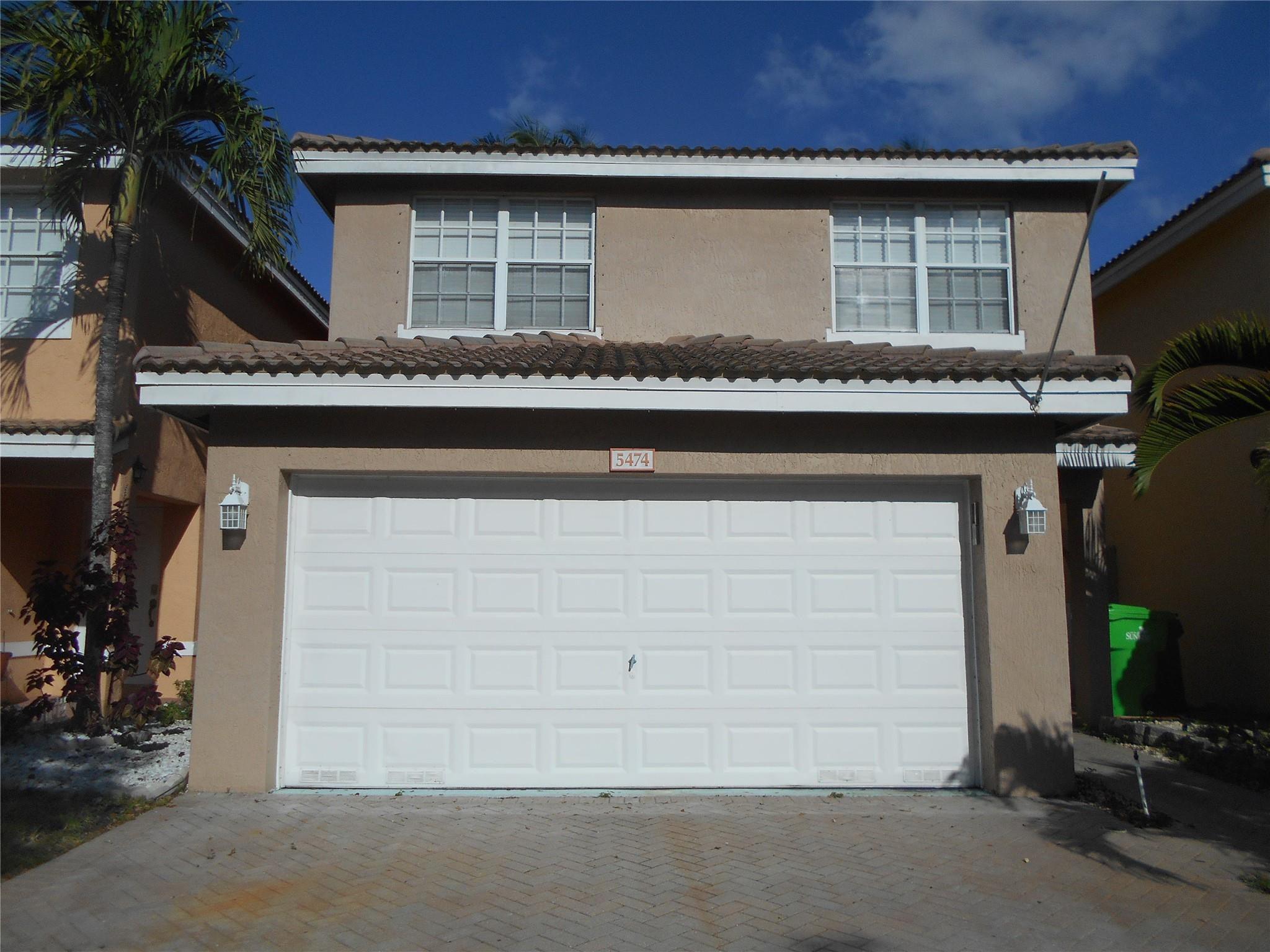 5474 NW 92nd Ave
