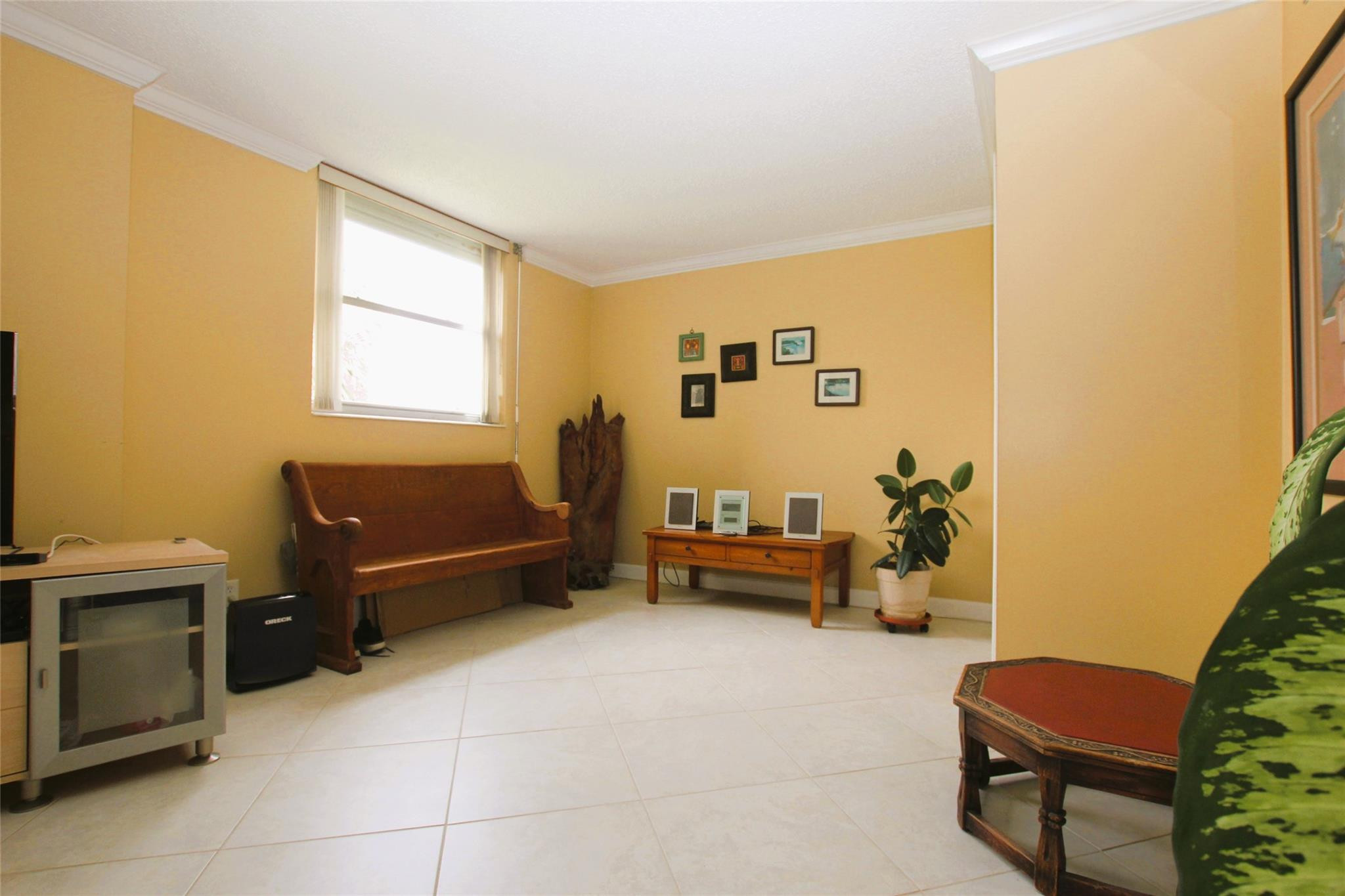 5201 NW 2nd Ave 3150