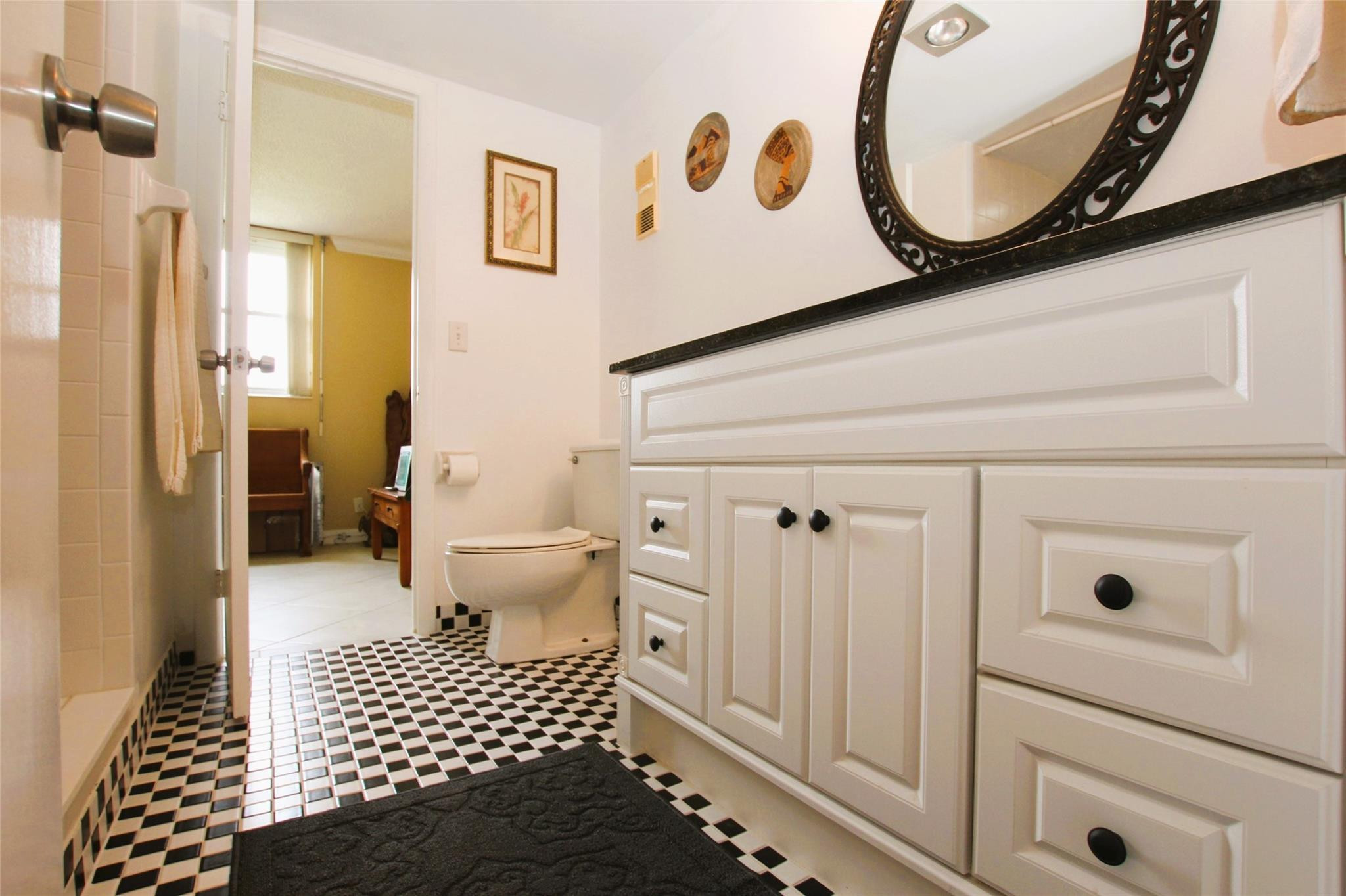 5201 NW 2nd Ave 3150