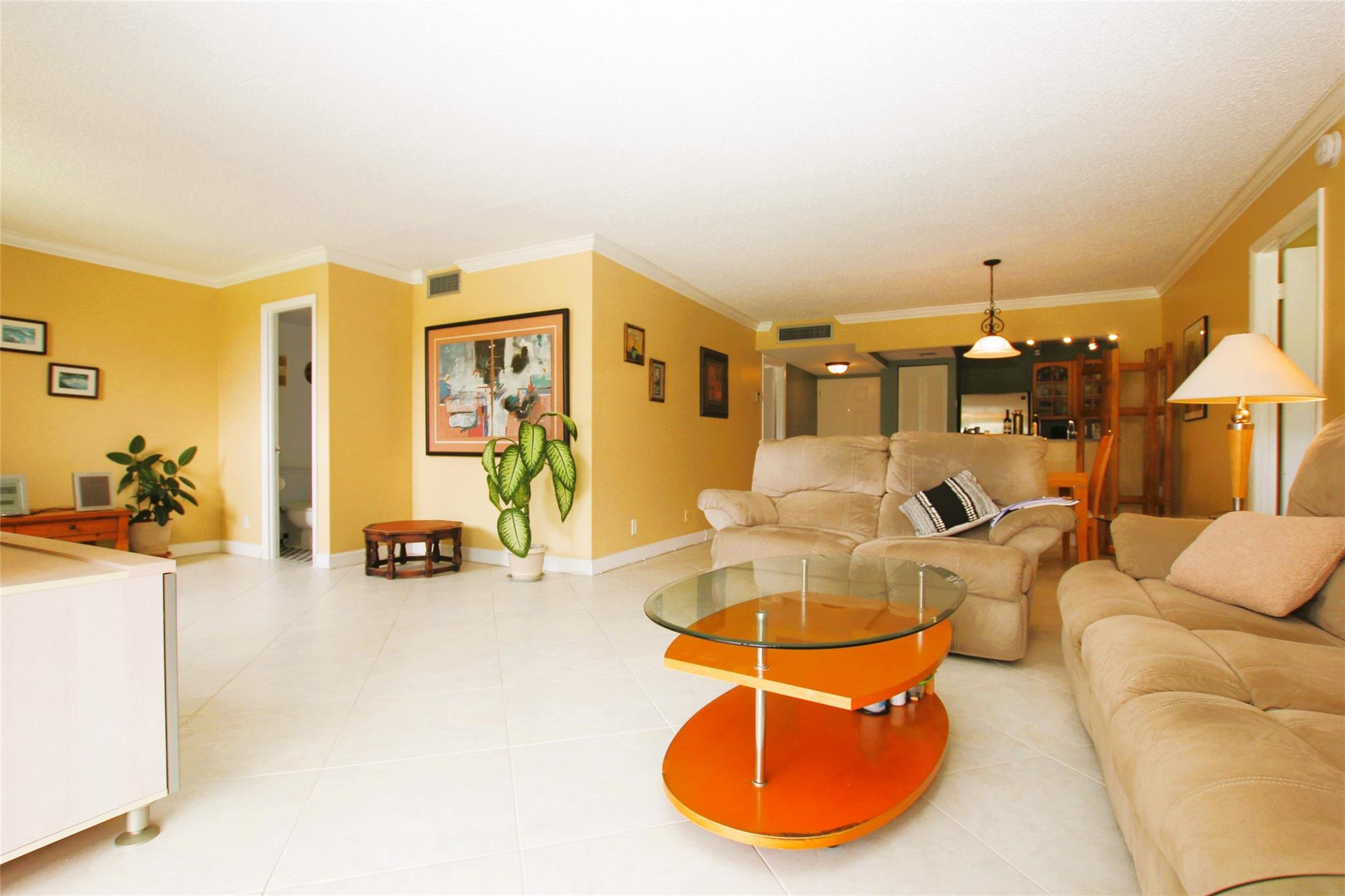 5201 NW 2nd Ave 3150